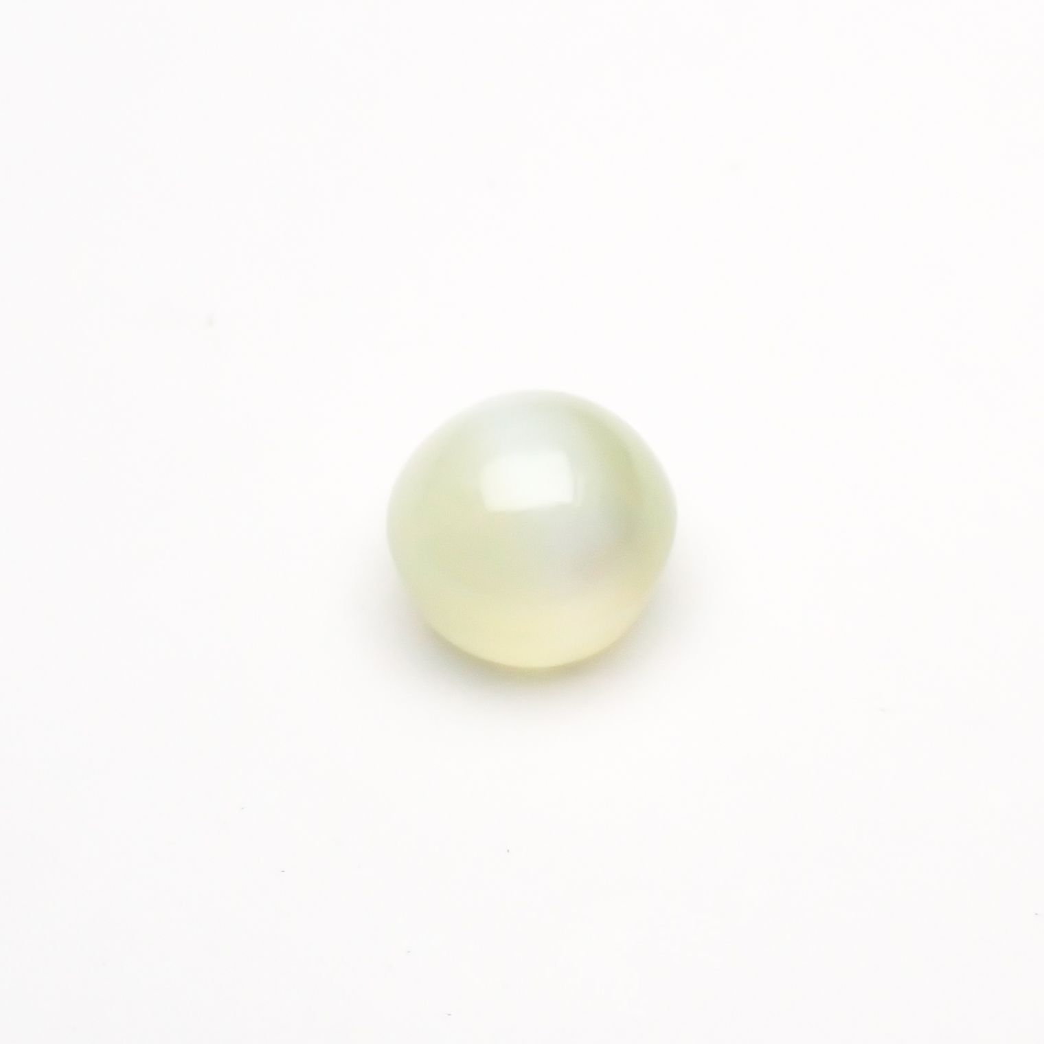 クリソベリルキャッツアイ(宝石名クリソベリル・キャッツアイ) スリランカ産 0.66ct 識別済[210711496]4.3×4.3mm前後