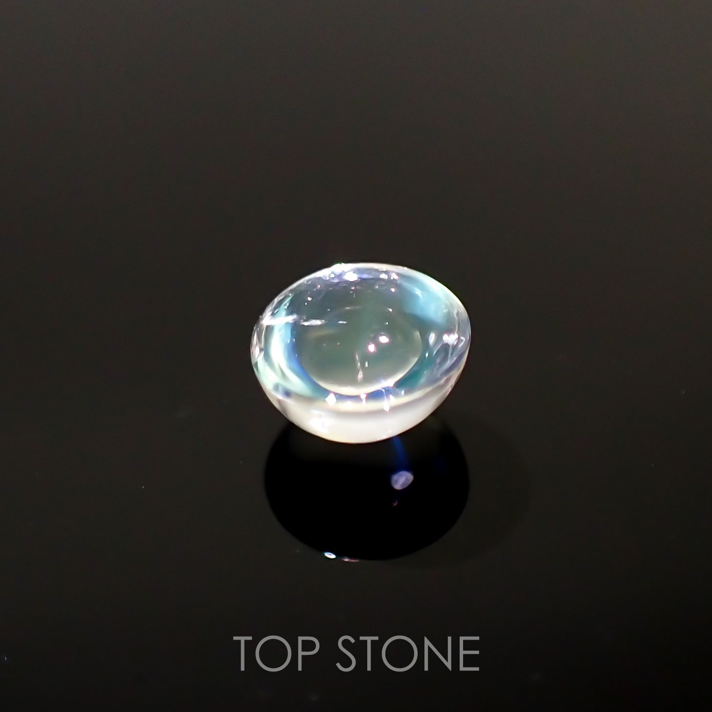 レインボームーンストーン(宝石名アンデシン)インド・タミルナードゥ州産 0.48ct 識別済[220515813]4.8x4.8mm前後
