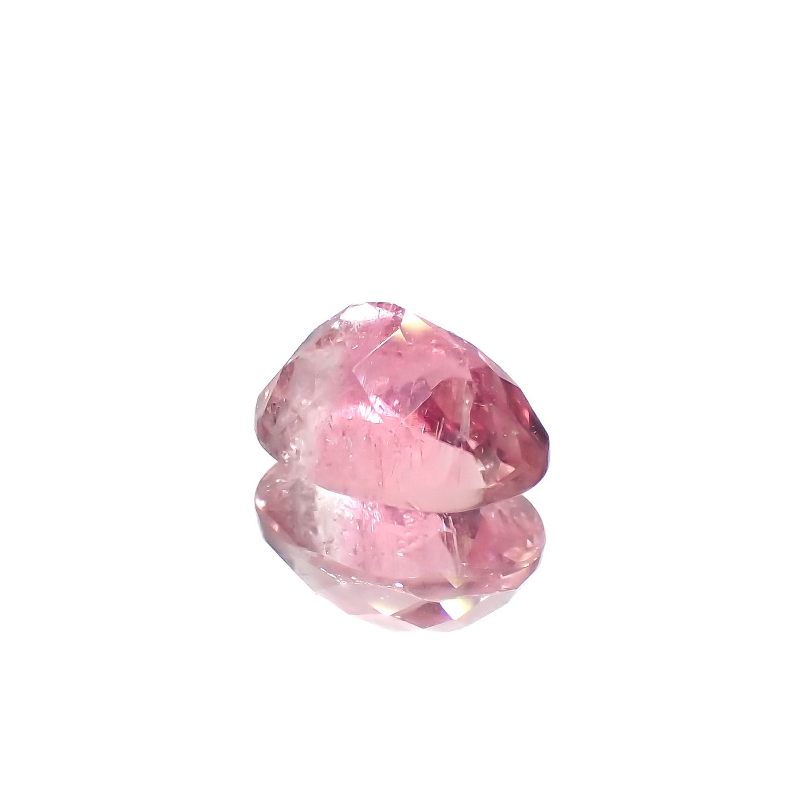 ピンククリスタルトルマリン(宝石名ピンク・トルマリン)コンゴ民主共和国産 1.44ct 識別済[230823228]8.1x6.1mm前後