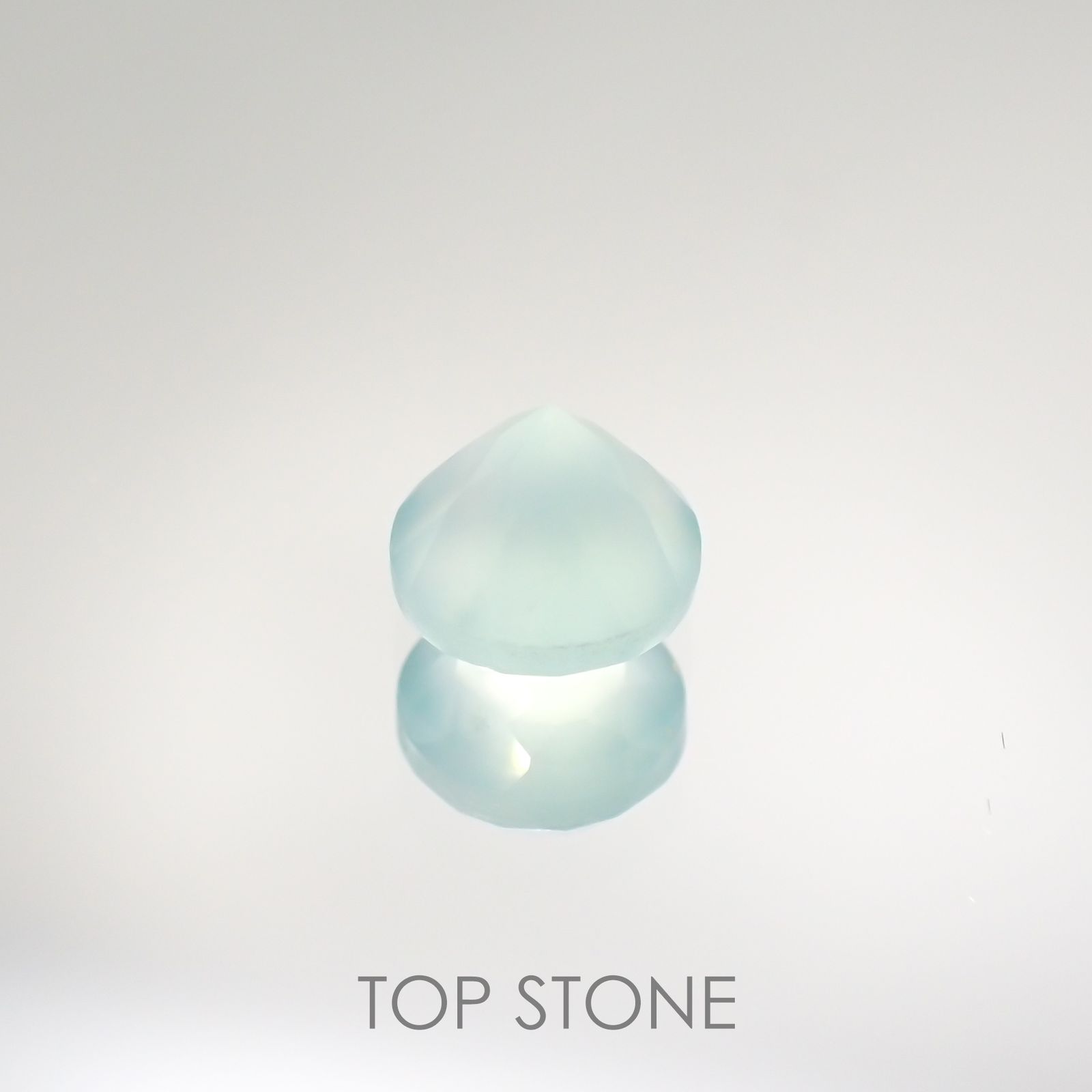 アクアプレーズ(宝石名ブルー グリーン・カルセドニー) 南アフリカ産 1.01ct 識別済[210812350]6.2×6.2mm前後