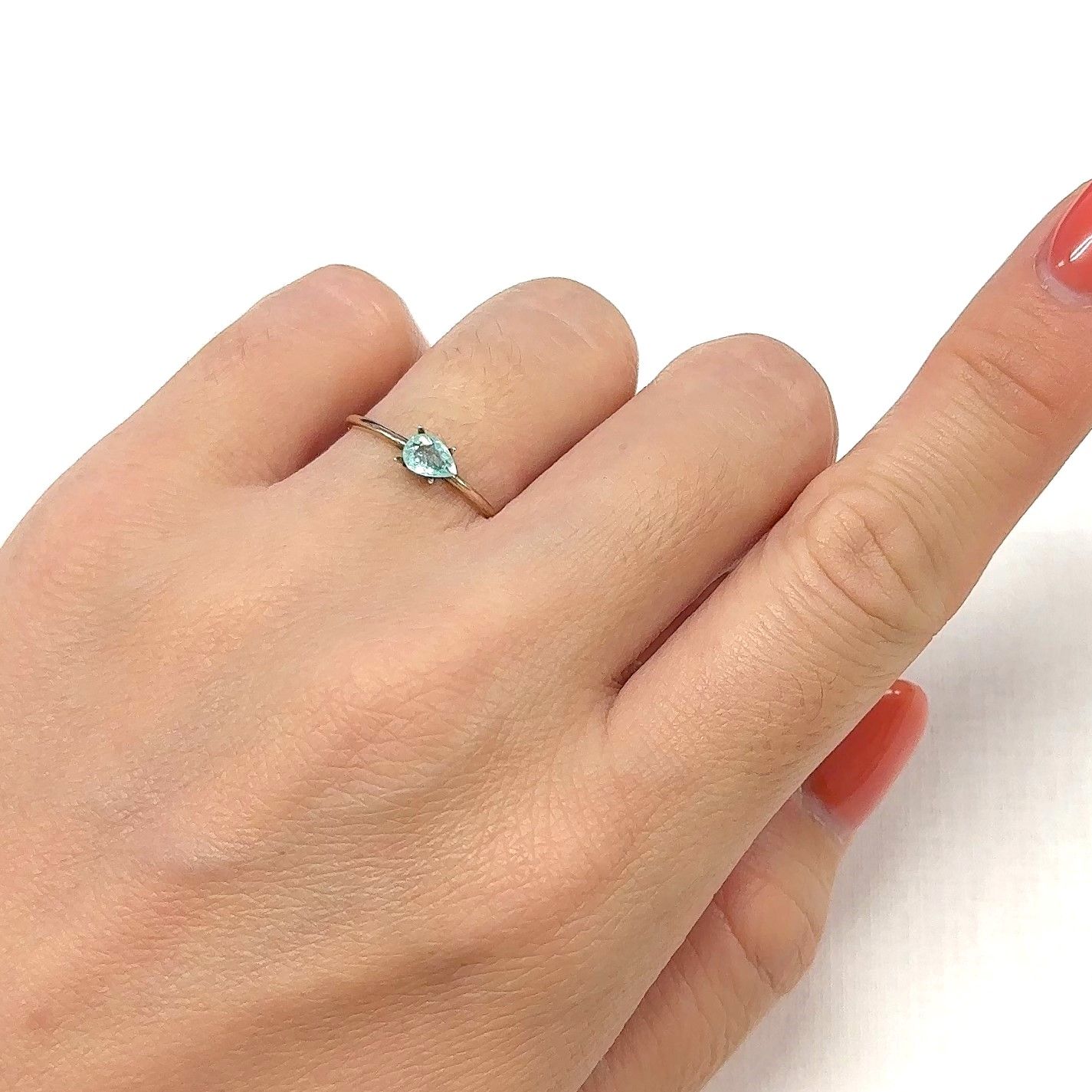 パライバトルマリン モザンビーク産 0.23ct[240928774]5.2x3.5mm前後