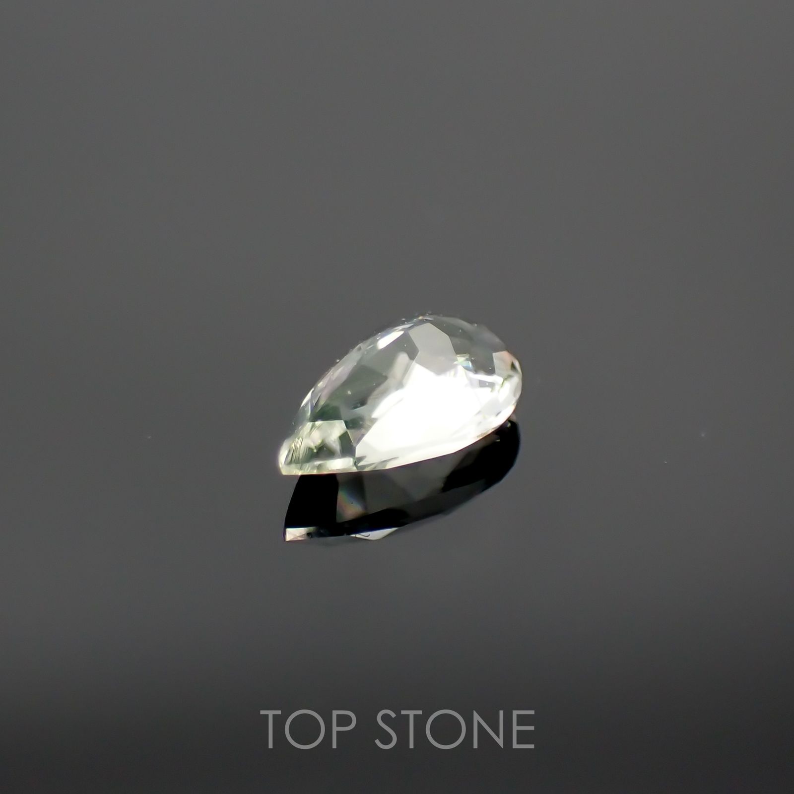 ハイアライトオパール(宝石名オパール) メキシコ産 0.154ct ソ付(彩珠)[210711152]5.2×3.2mm前後