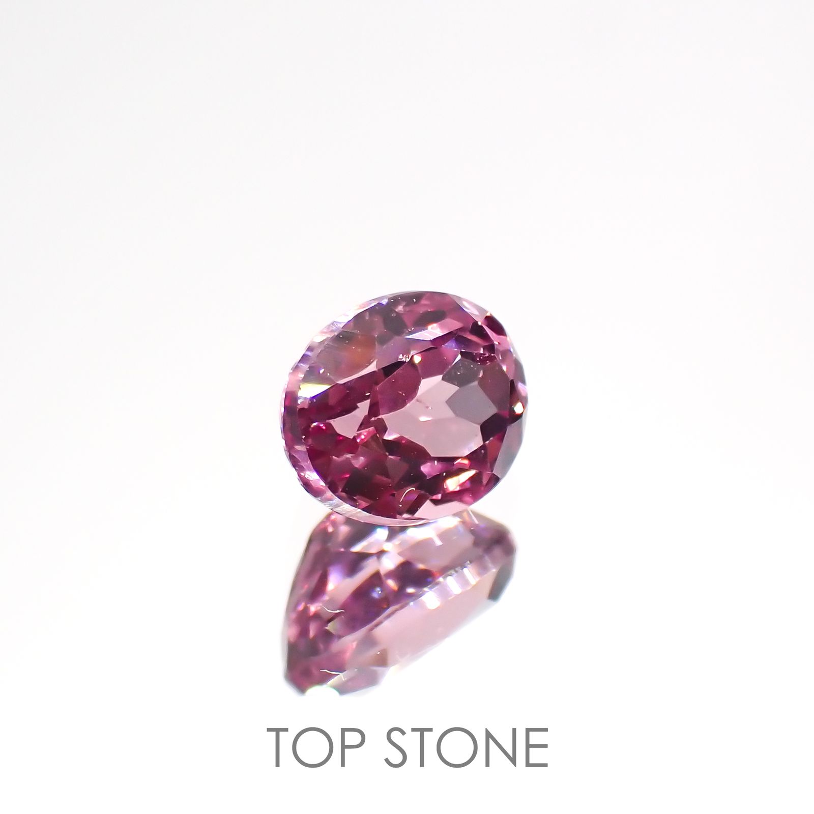 カラーシフトマラヤガーネット(宝石名ガーネット)タンザニア産 1.07ct 識別済[220115004]6.3x5mm前後