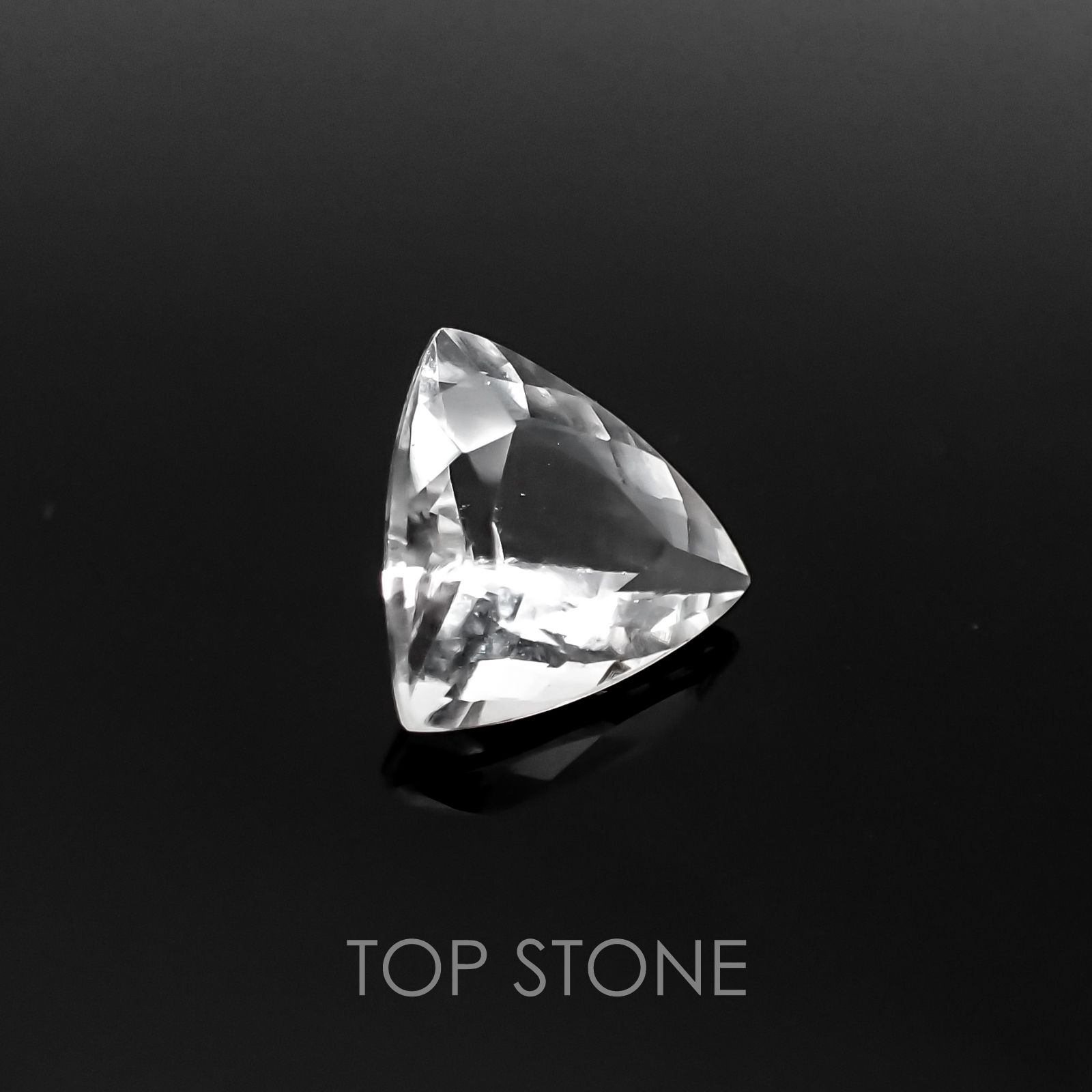 ハイアライトオパール メキシコ産 ルース 1.79ct[21058255]9.6×9.5mm前後