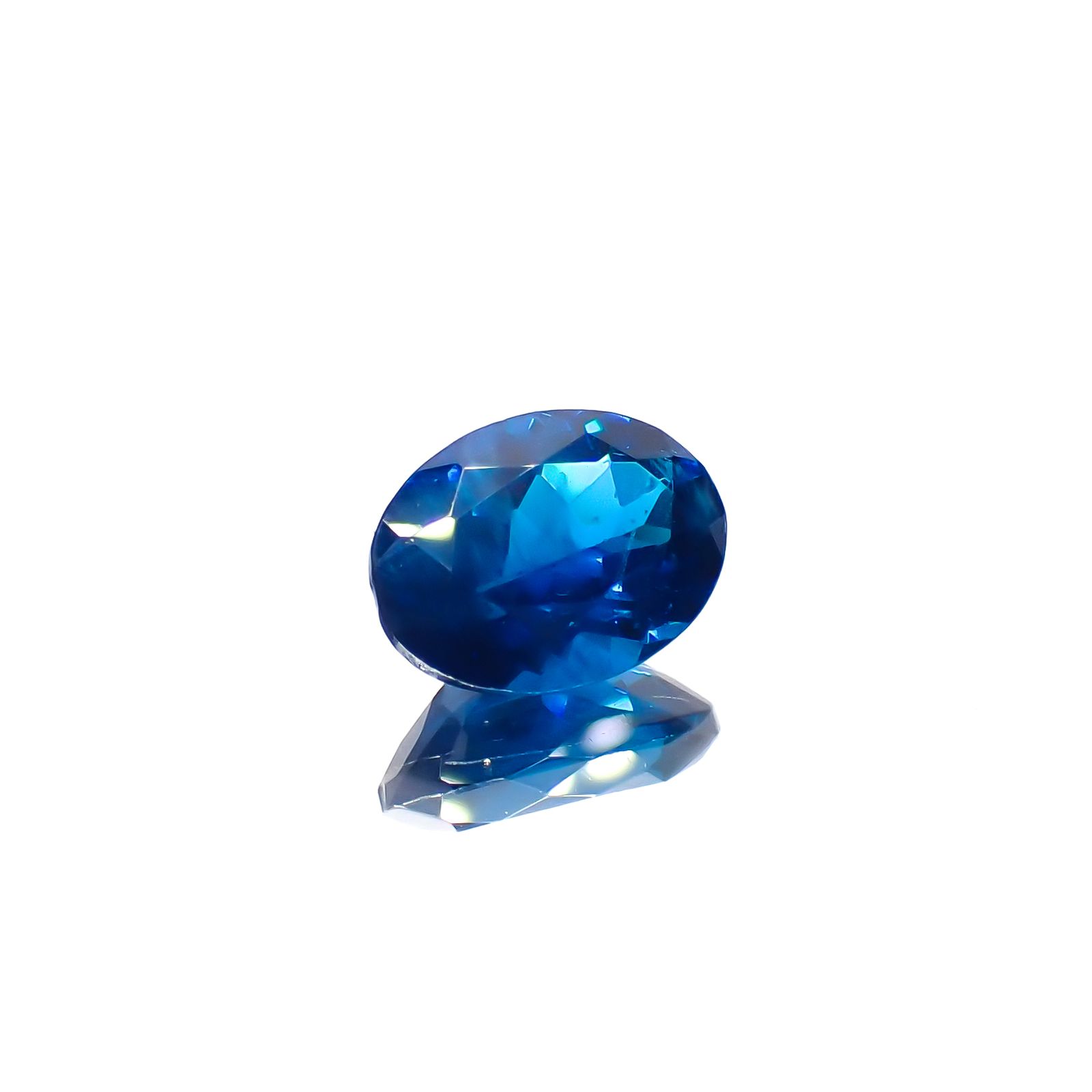 ディープブルーアパタイト  マダガスカル産 1.19ct[230421655]7.9x5.9mm前後