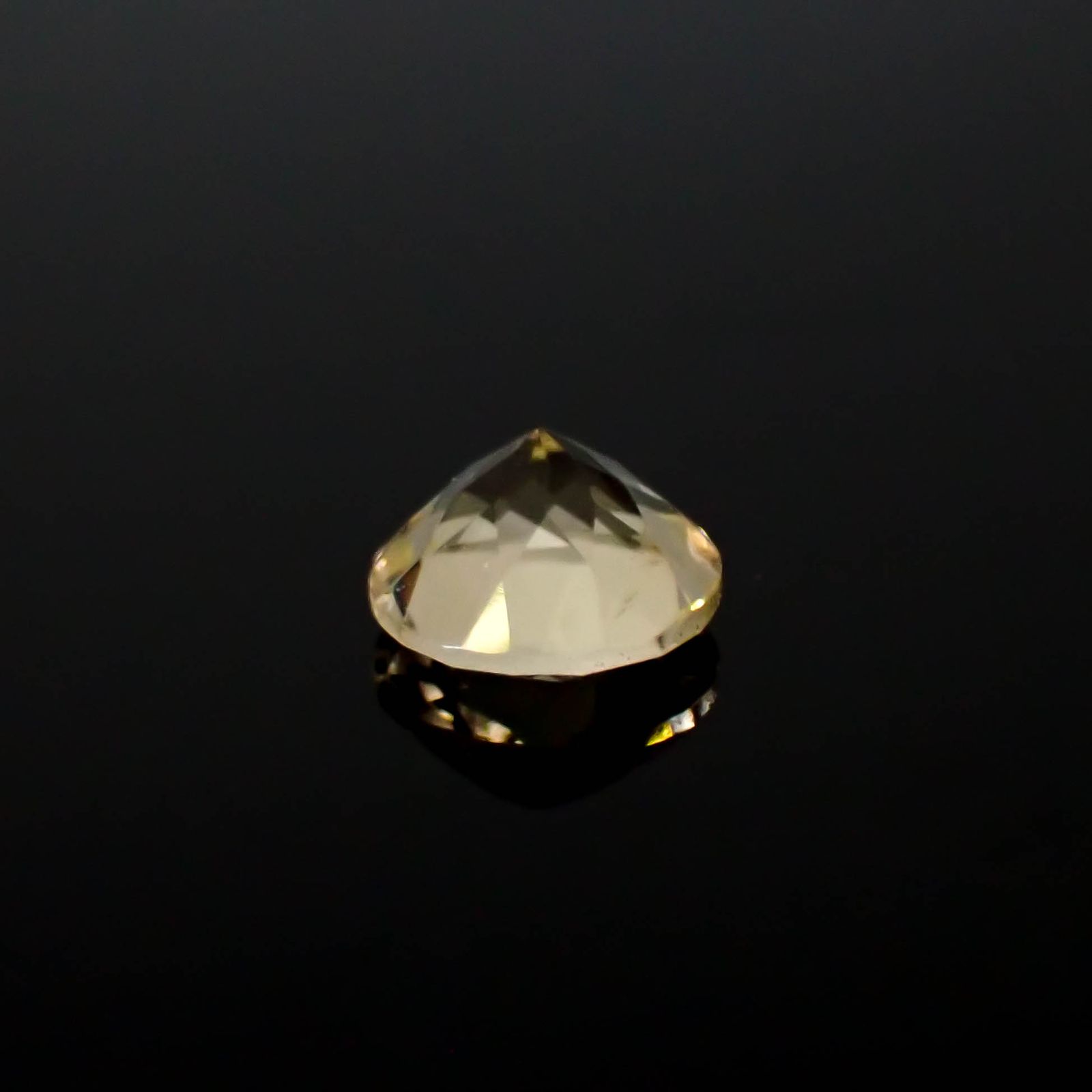 イエローベリル(宝石名イエロー・ベリル)ブラジル産 1.29ct 識別済[250329985]7.2x7.2mm前後