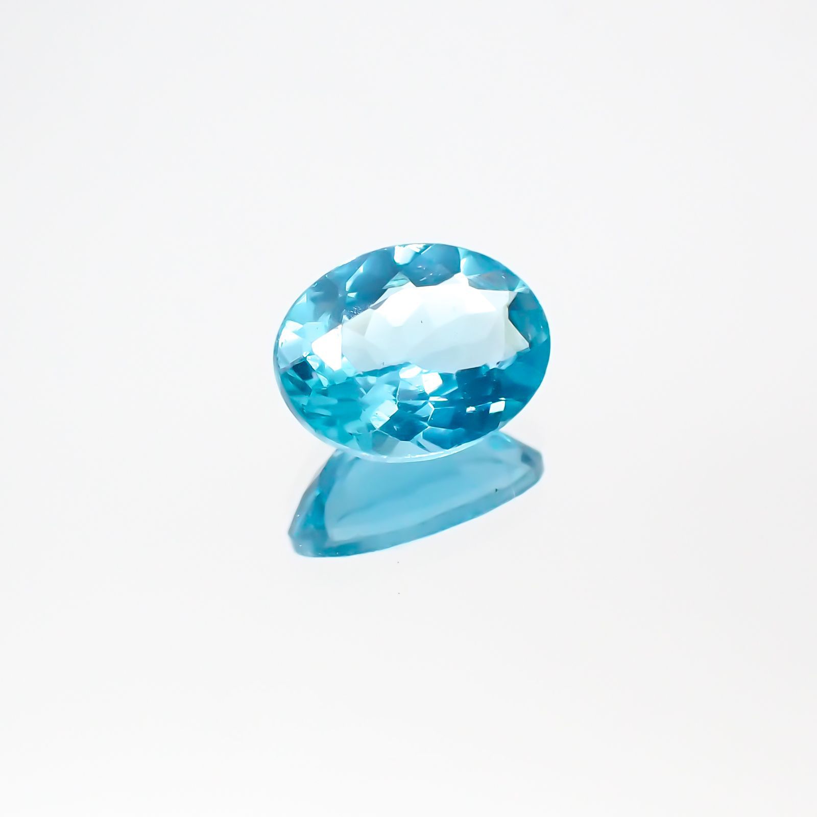 アパタイト(宝石名アパタイト)ブラジル産 1.16ct 識別済[230823191]7.9x6.1mm前後
