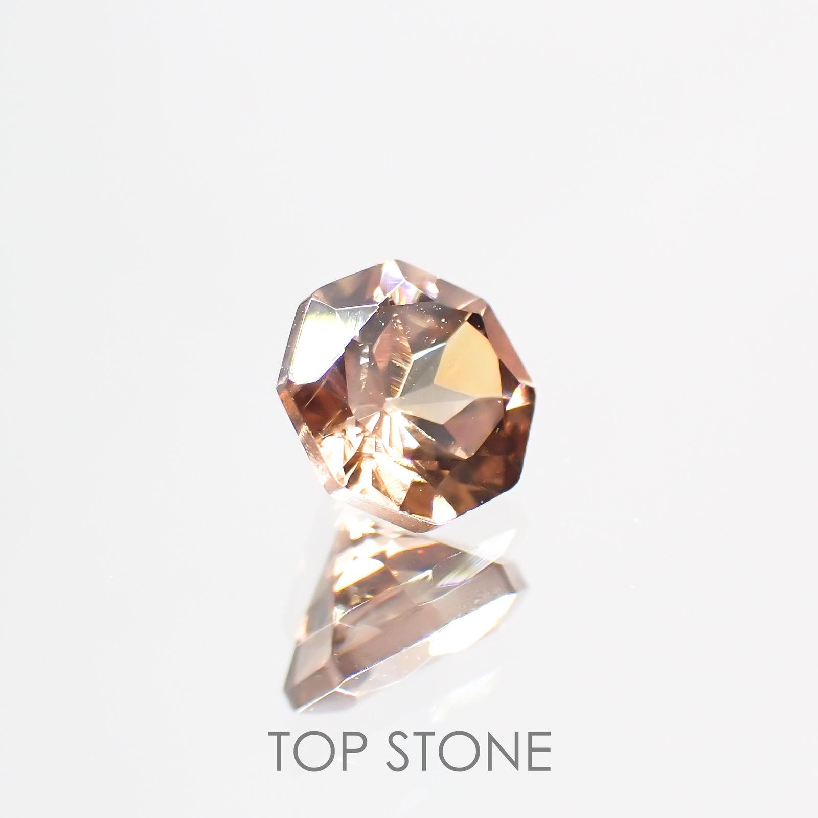 ◇オクタゴンカット◇シナモンカラージルコン(宝石名ジルコン) カンボジア産 0.88ct 識別済[210410482]5.2×5.1mm前後