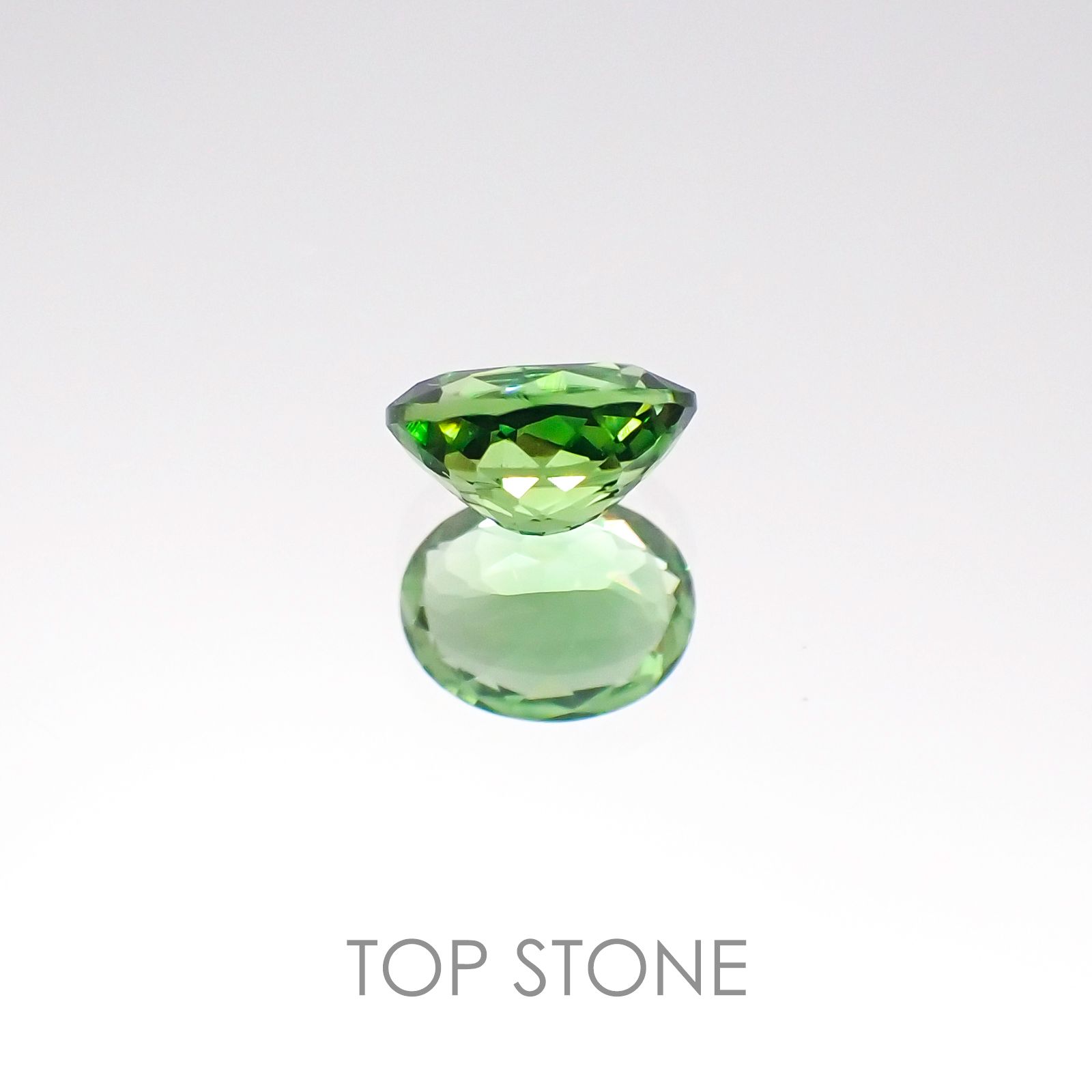 クロムトルマリン タンザニア産 ルース 0.36ct[20096218]5.2×4mm前後