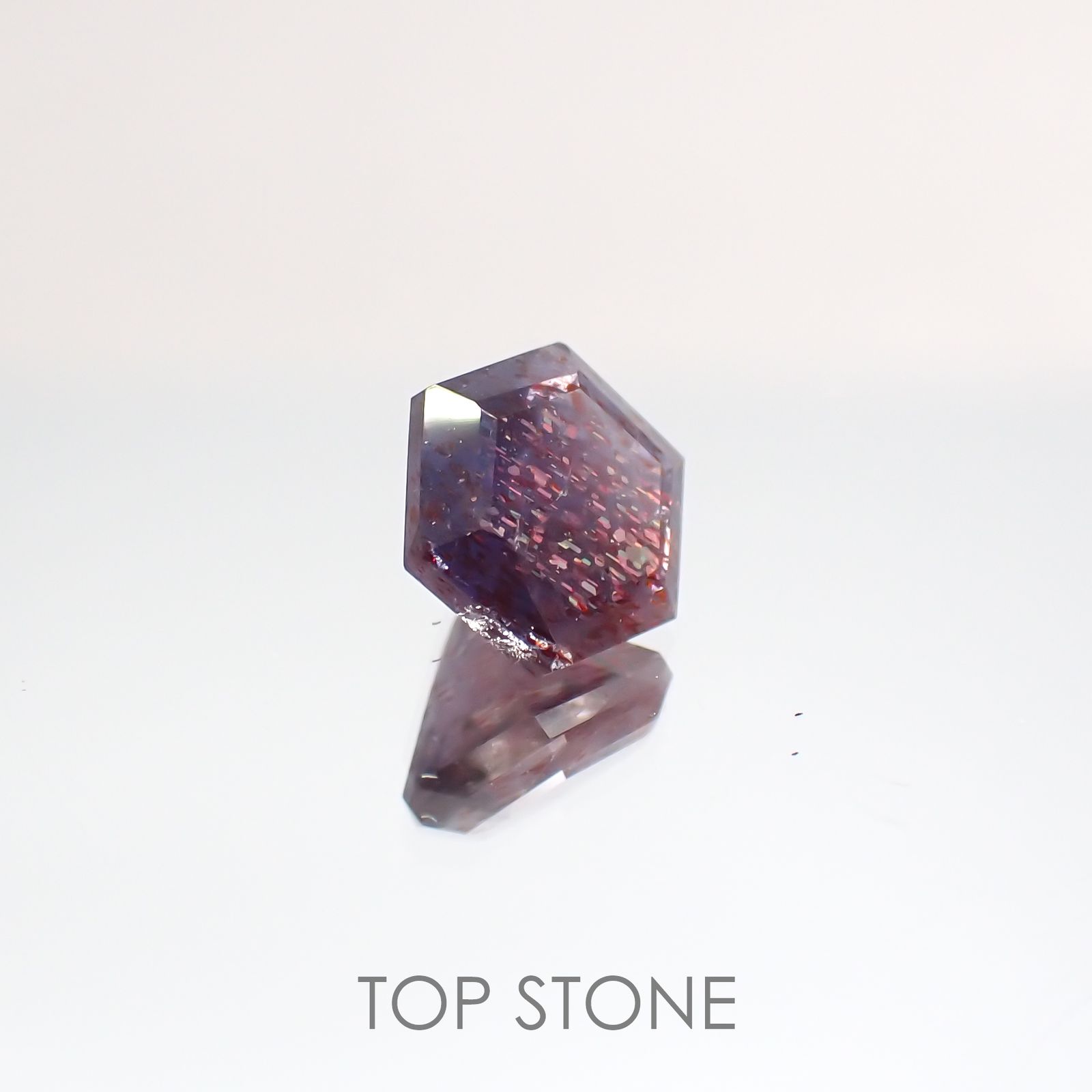 ◇ヘキサゴンカット◇ブラッドショットアイオライトSA インド産 ルース 0.55ct[210610988]5.1×5.1mm前後