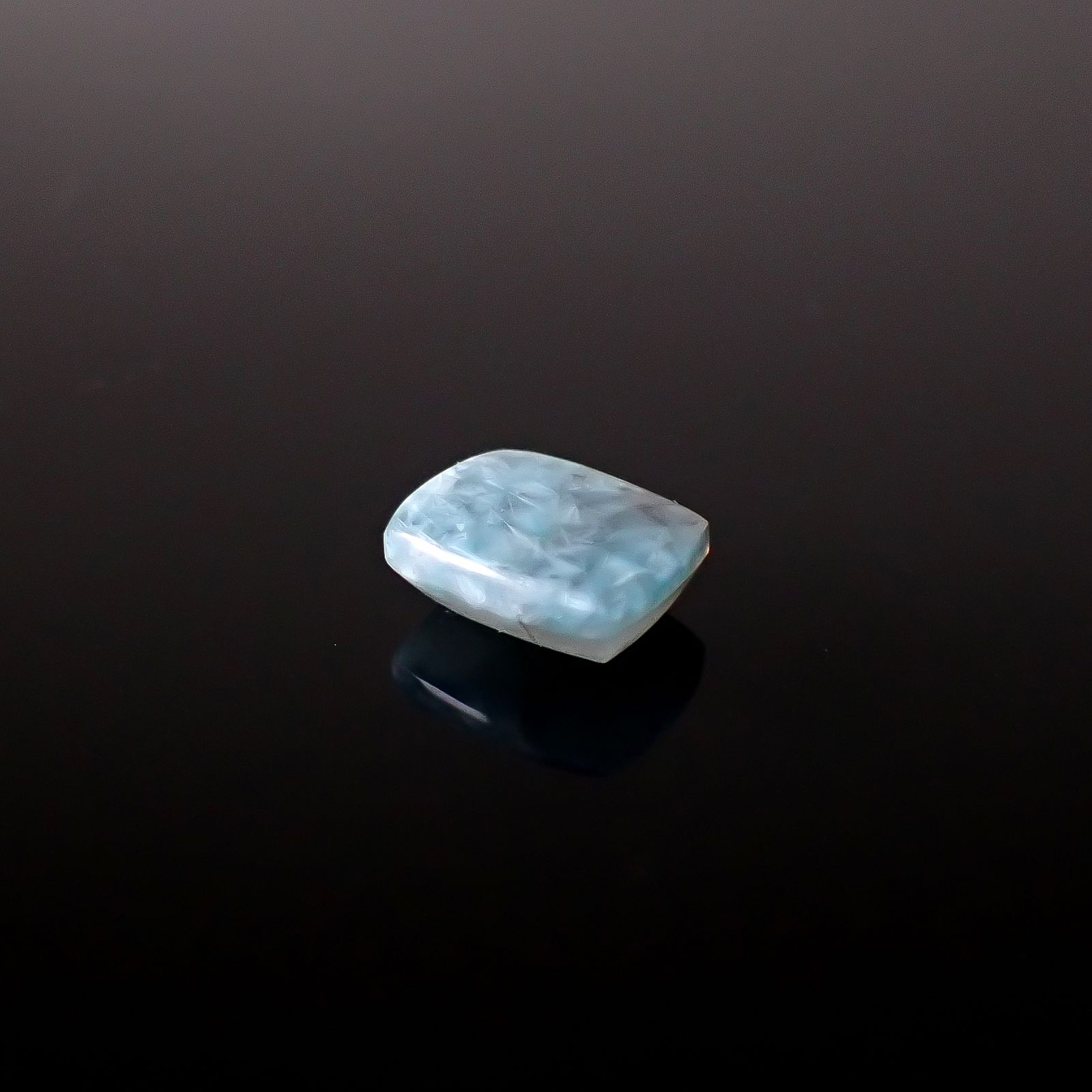 パライバクォーツ ブラジル産 2.44ct / 9.3x7.5mm前後 [260331864]