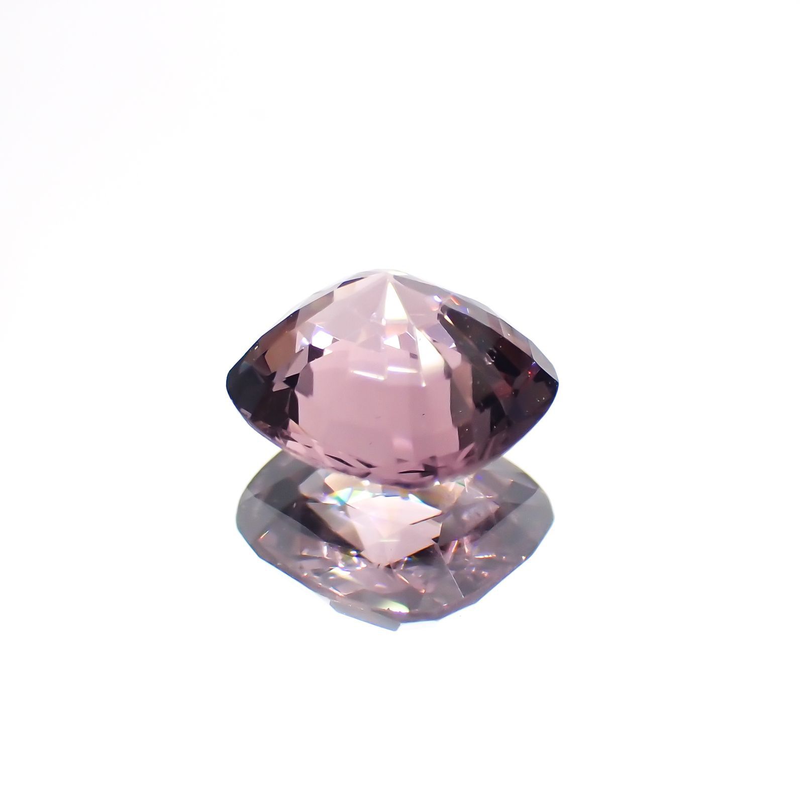 パープルスピネル(宝石名スピネル)ビルマ産 1.20ct 識別済[231124304]6.8x6.3mm前後