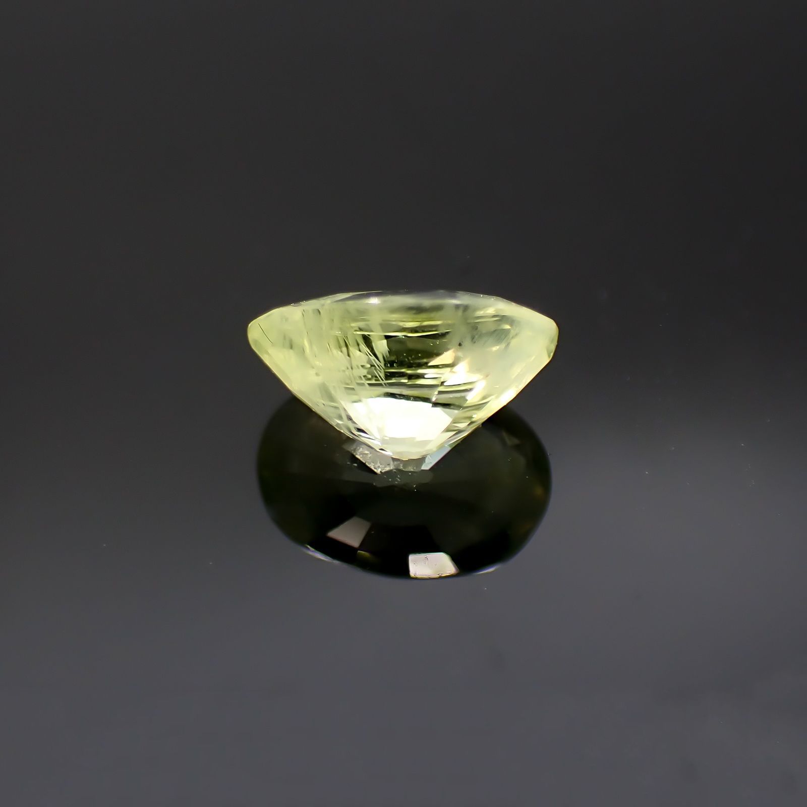 クリソベリル(宝石名クリソベリル)マダガスカル産 1.17ct 識別済[220817450]7.6x5.2mm前後