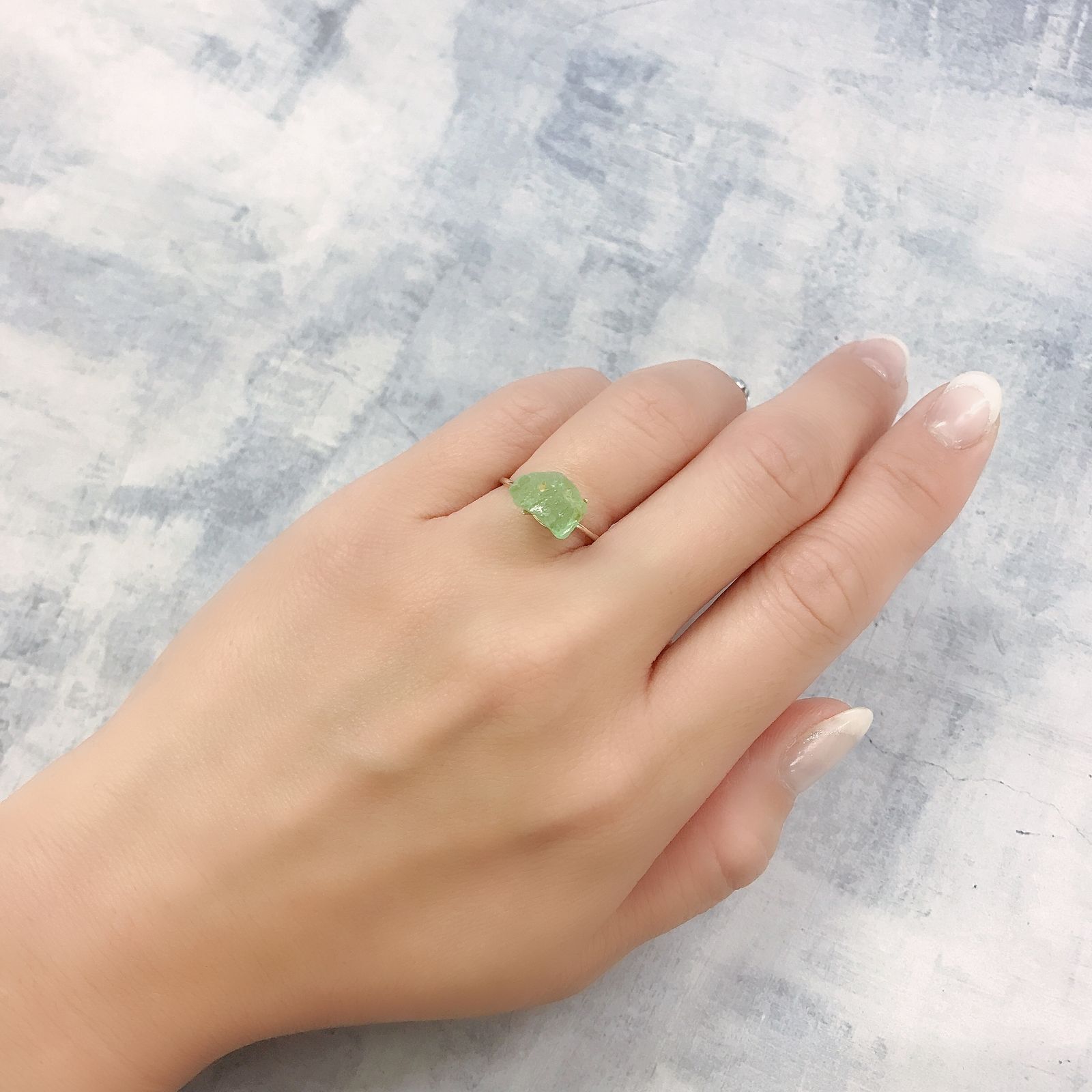 バナジウムコーネルピン原石(宝石名コーネルピン)タンザニア・タンガ州産 3.60ct 識別済[220716908]10.5x7mm前後