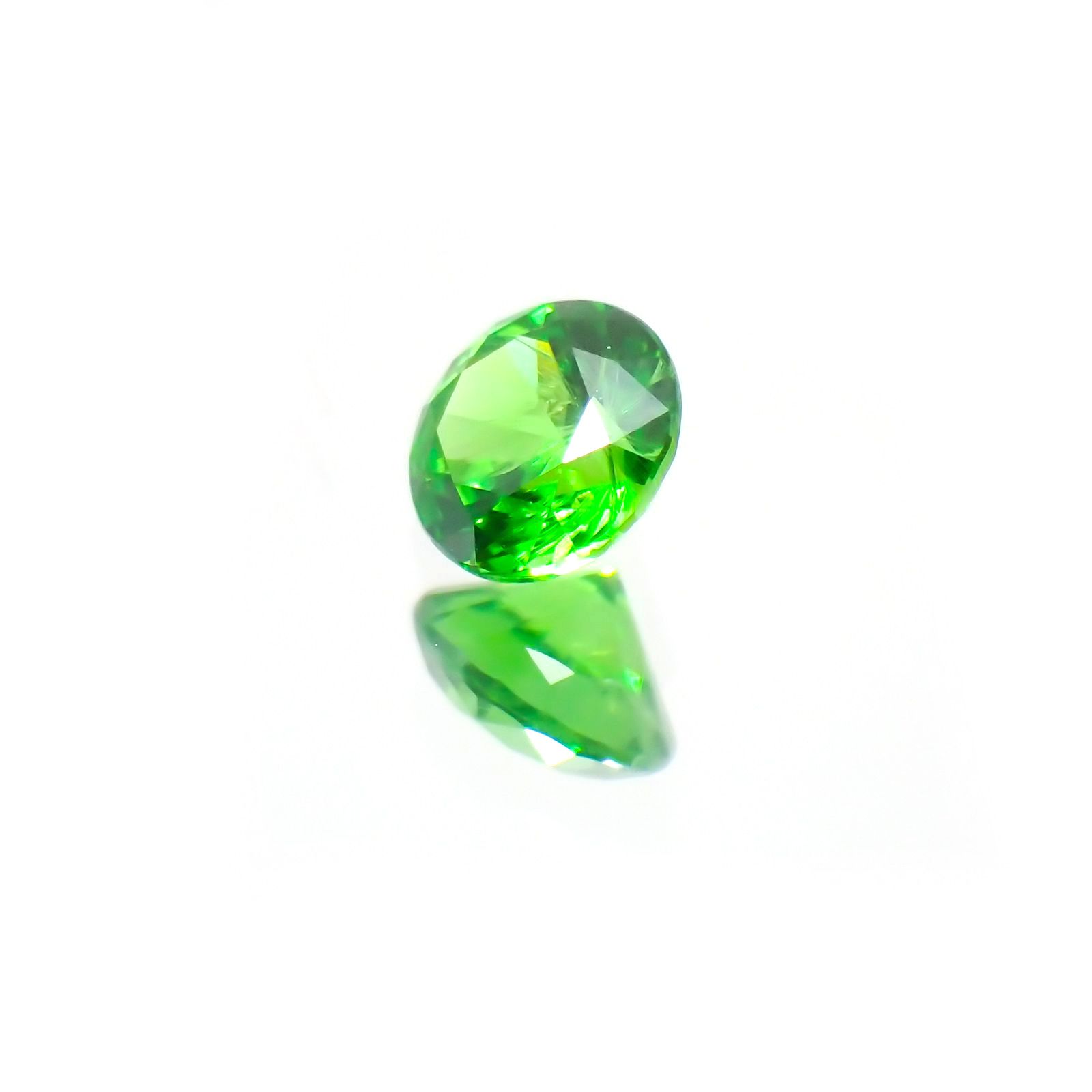デマントイドガーネット(宝石名デマントイド・ガーネット)  ロシア産 0.139ct ソ付(彩珠)[210410509]3×3mm前後