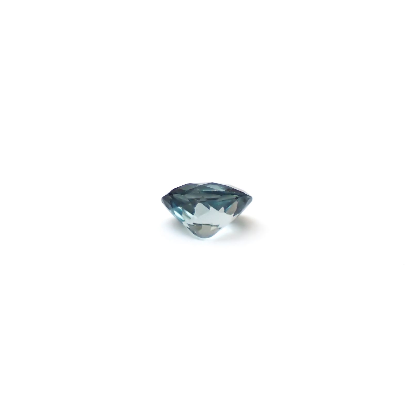サファリン スリランカ産 0.14ct / 3.6x2.8mm前後 [260432049]