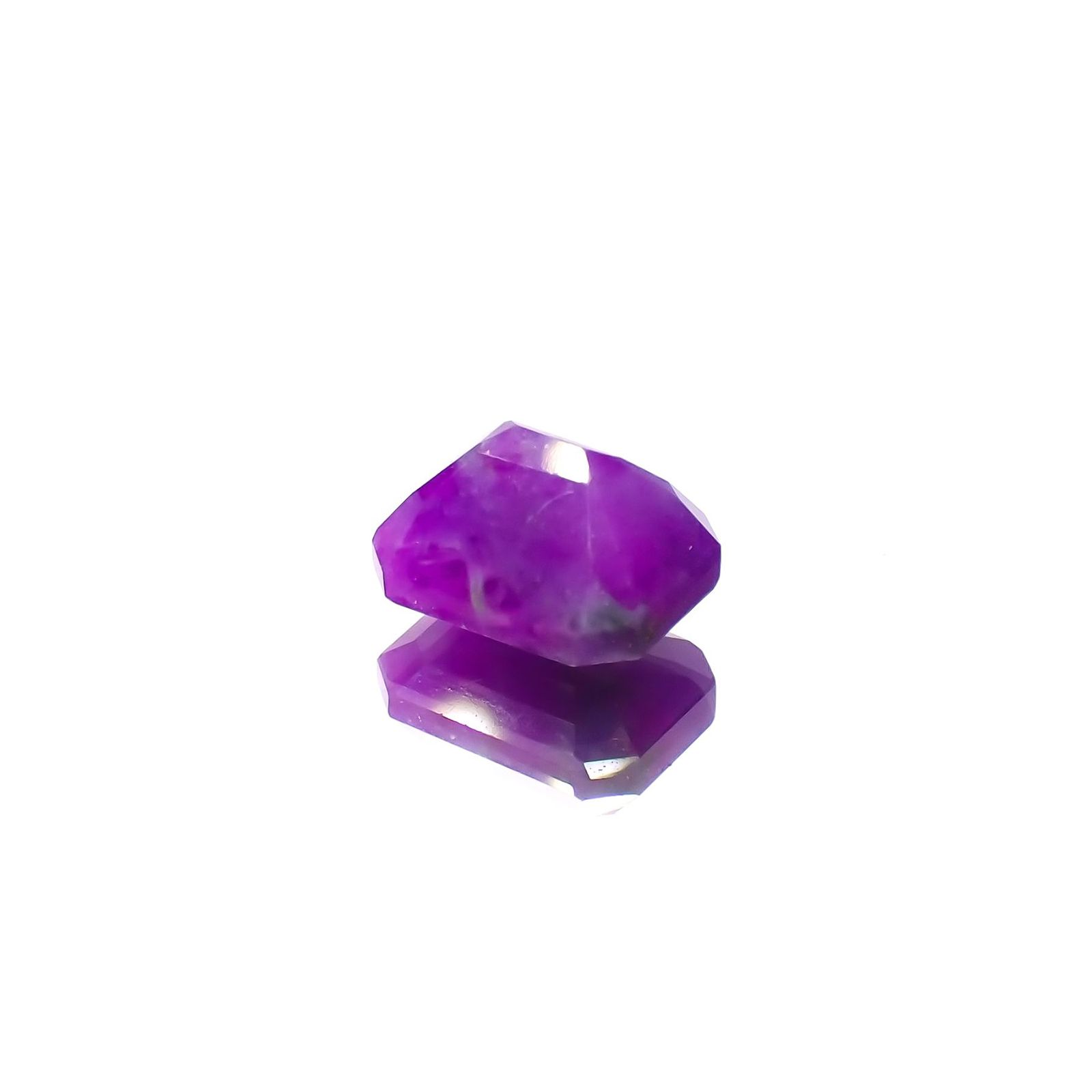 スギライト 南アフリカ産 1.19ct / 6.7x5.4mm前後 [260521784]