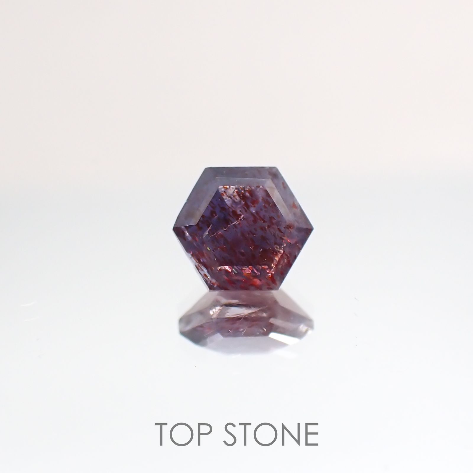 ◇ヘキサゴンカット◇ブラッドショットアイオライトSA インド産 ルース 0.55ct[210610988]5.1×5.1mm前後