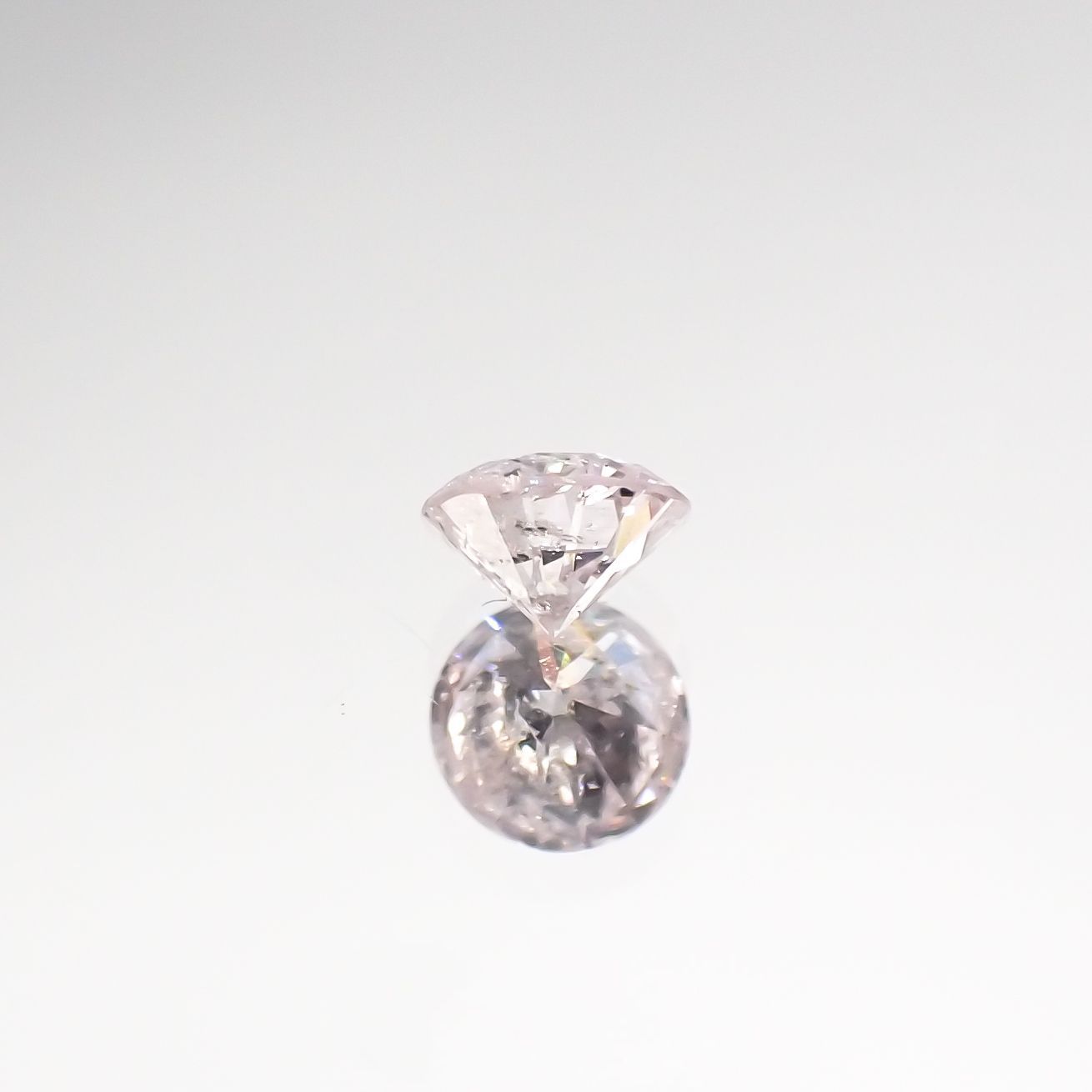 ピンクダイヤモンド(宝石名ダイヤモンド) I-2 / VERY LIGHT PURPLISH PINK 0.121ct ソ付(CGL)[210711787]3.1×3.1mm前後