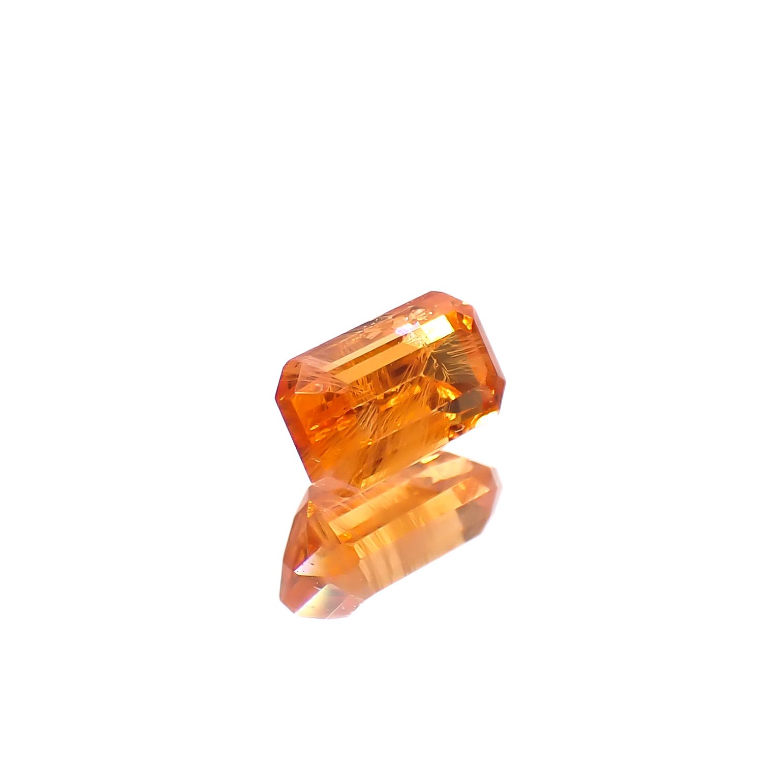 マンダリンガーネット マダガスカル産 0.38ct[240628225]4.8x2.7mm前後