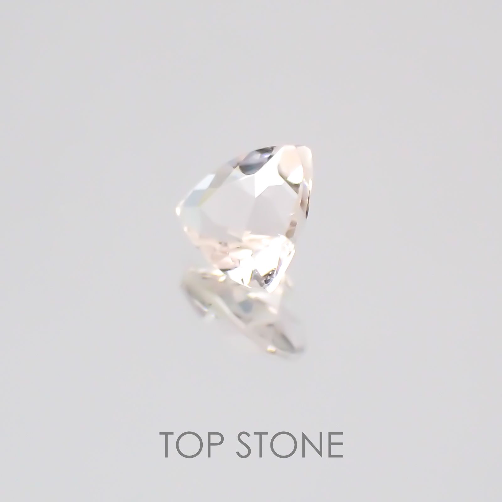 モルガナイト(宝石名モルガナイト) ナイジェリア産 0.22ct 識別済[20128571]4.1×4.3mm前後