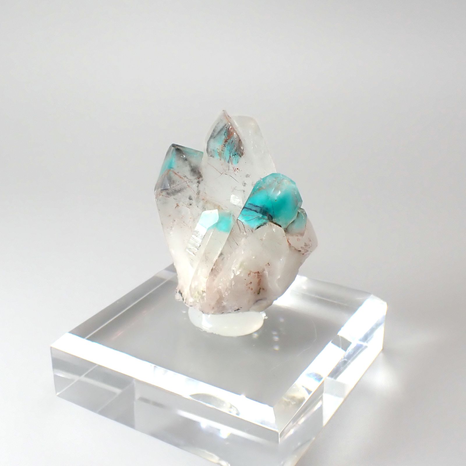 アホイトインクォーツ原石 南アフリカ・メッシーナ鉱山産 アクリル台座付き 378.48ct(75.69g) / 40.5x36.6x59.7mm前後 [260532293]