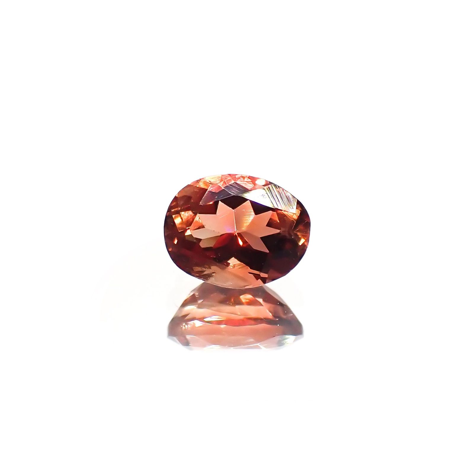 アンデシン(宝石名アンデシン)チベット産 識別済 0.71ct / 6.4x5mm前後 [220115258]