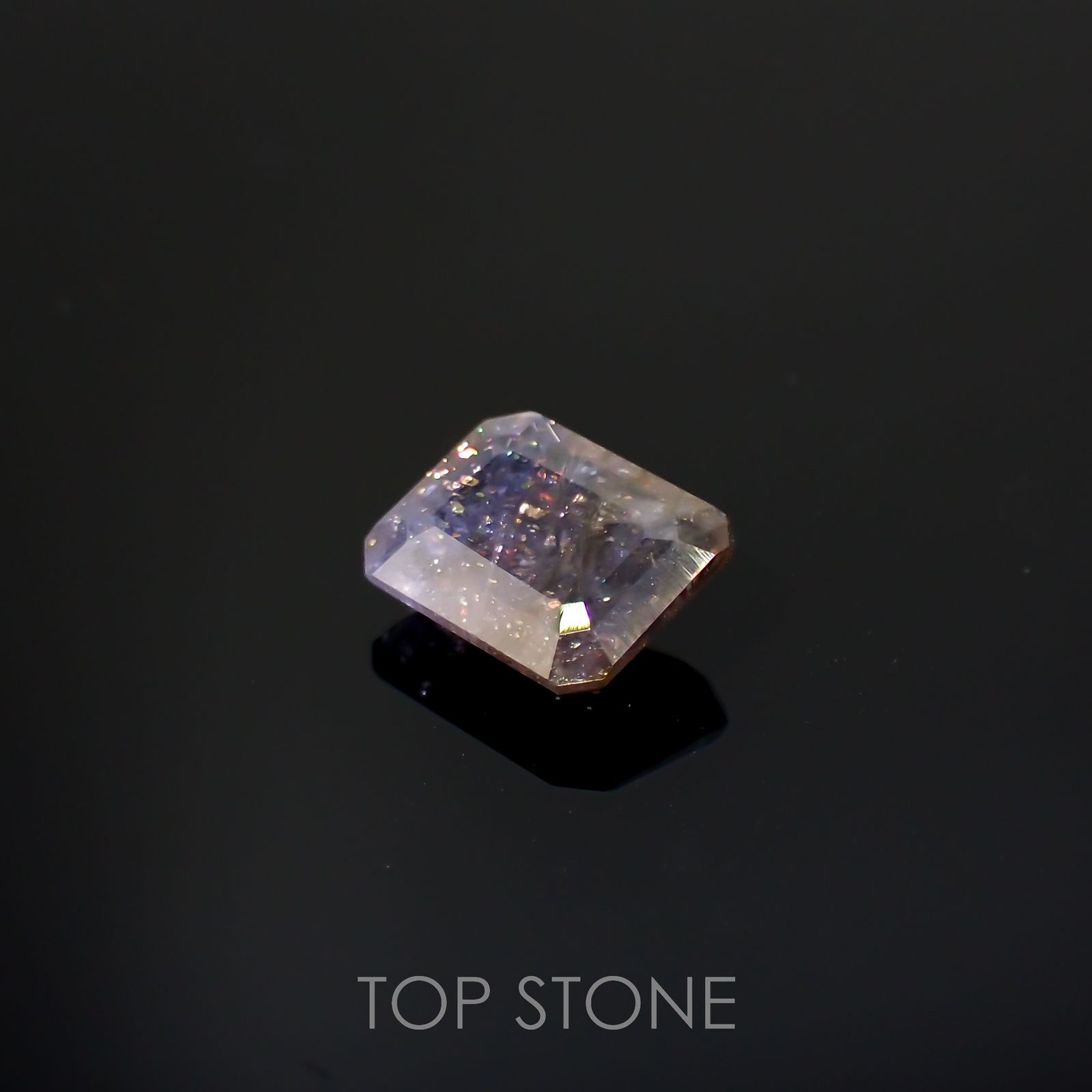 ブラッドショットアイオライト インド産 1.84ct[220616721]9.1x7.1mm前後