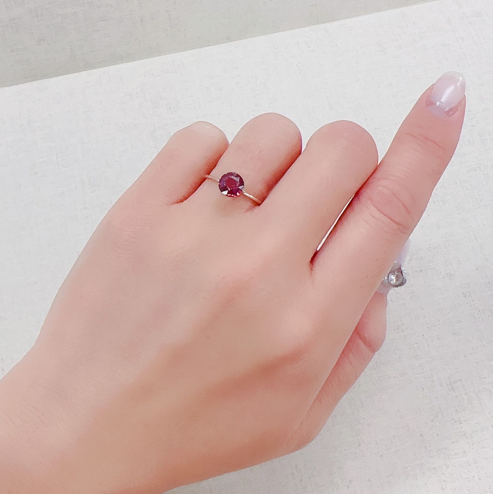 ロードライトガーネット(宝石名ロードライト・ガーネット)ブラジル産 1.28ct 識別済[230421583]6.4x6.4mm前後