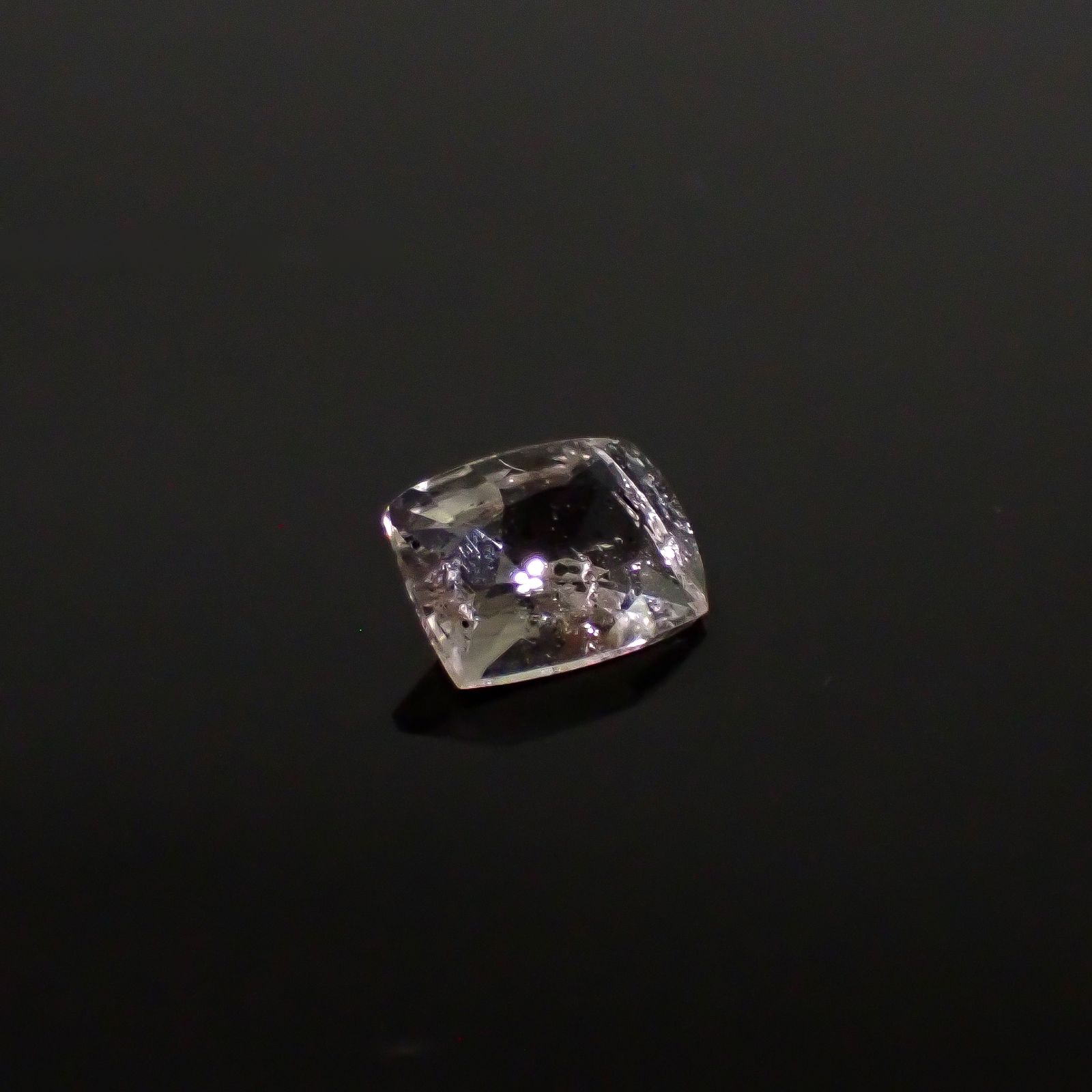 ティンカーベルクォーツ ブラジル産 0.69ct[240628178]6.8x5.2mm前後