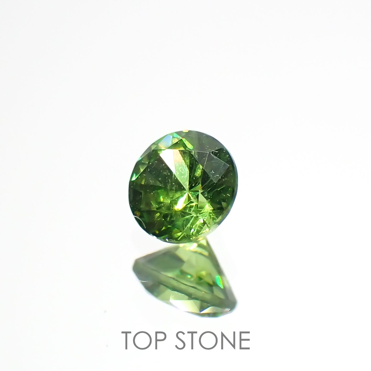 デマントイドガーネット ロシア産 0.14ct[221018229]3x3mm前後