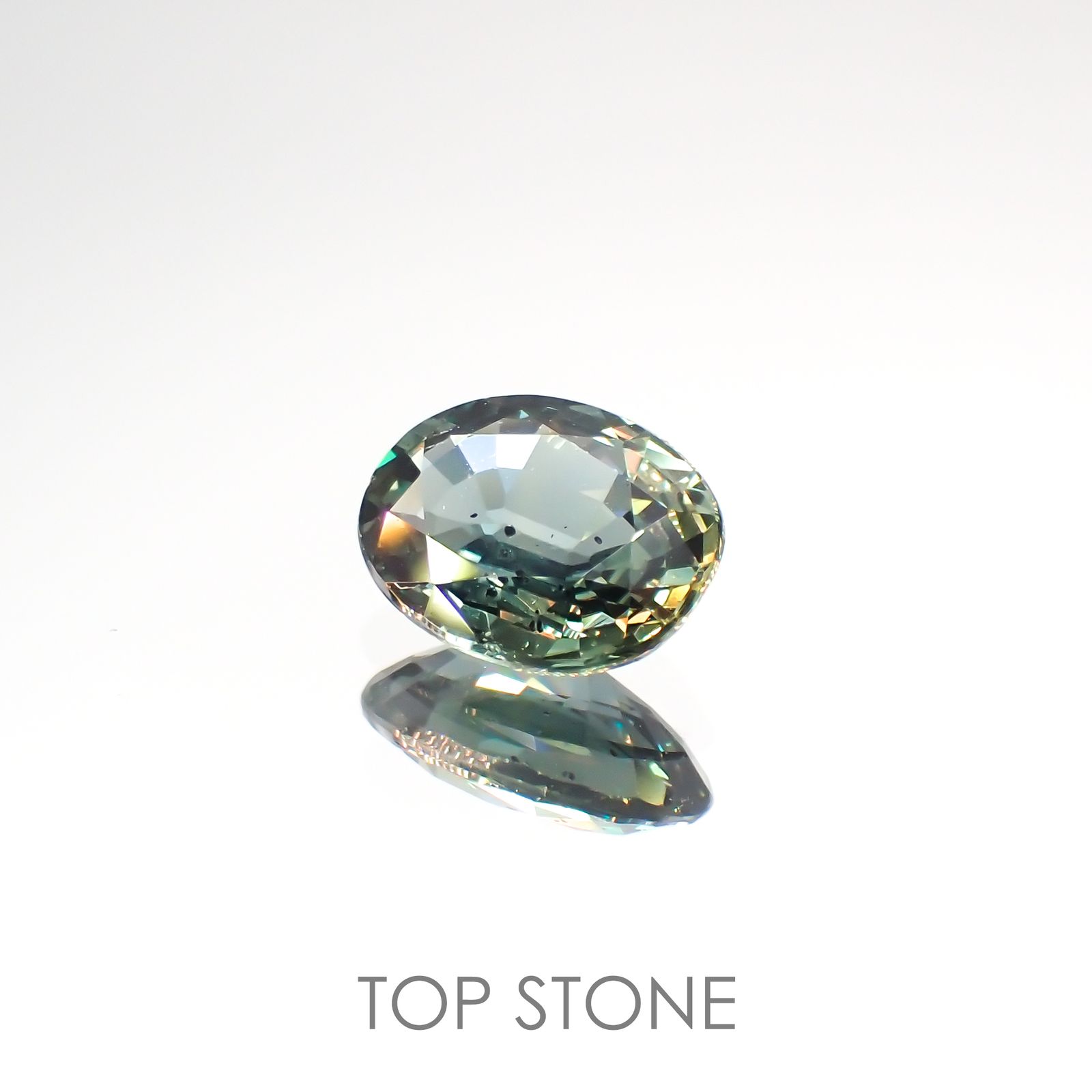 バイカラーサファイア(宝石名バイカラー・サファイア) マダガスカル/スリランカ産 1.27ct 識別済[210912478]7.6×5.8mm前後