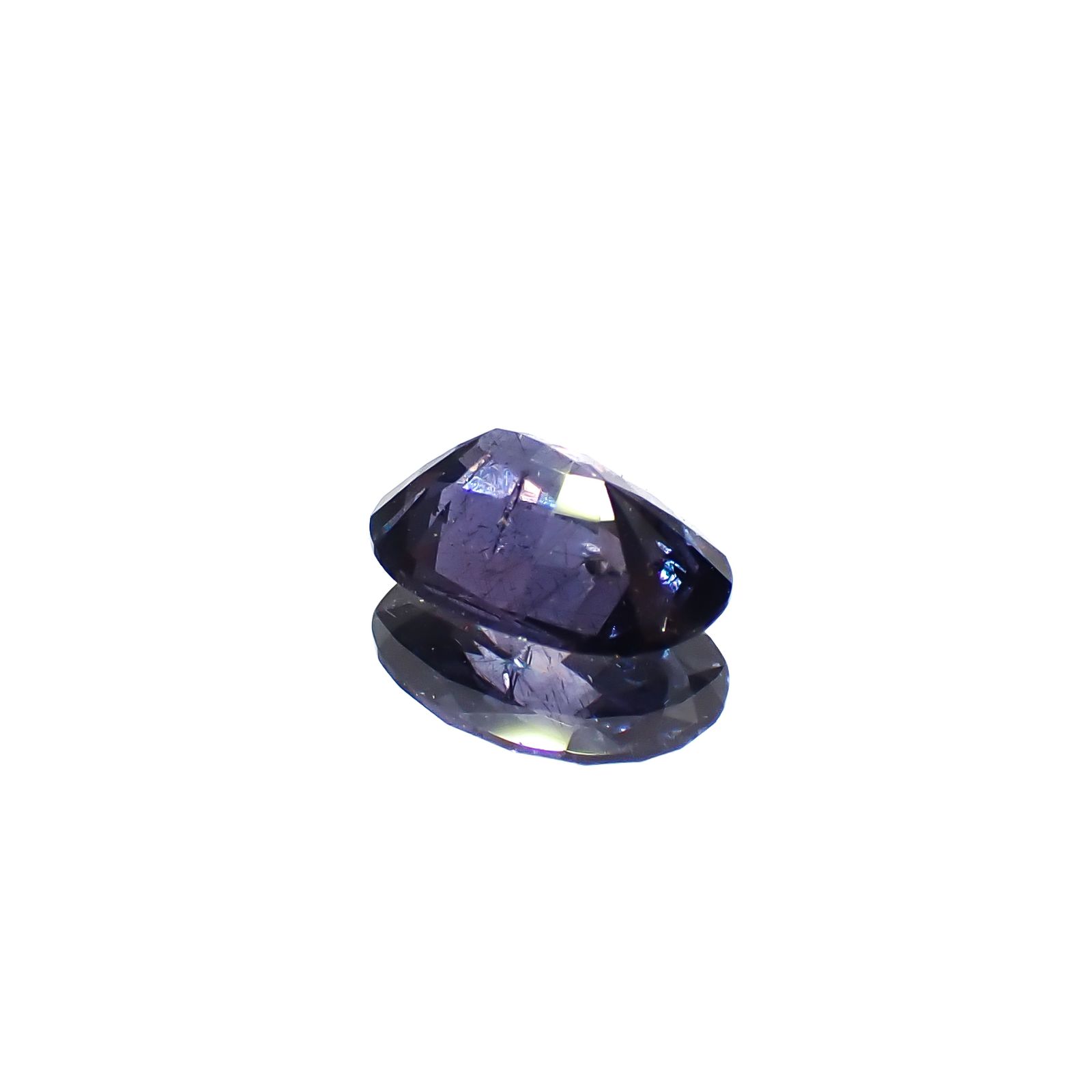 ベキリーブルーガーネット（カラーチェンジガーネット アレキタイプ） マダガスカル・ベキリー産 0.81ct[240628289]7x4.9mm前後
