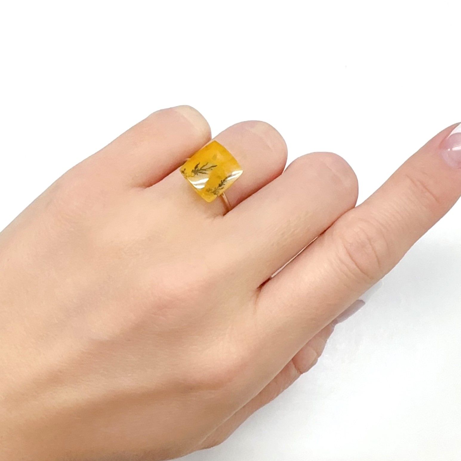 デンドリチッククォーツ ブラジル産 4.68ct[231224905]11.8x10.5mm前後