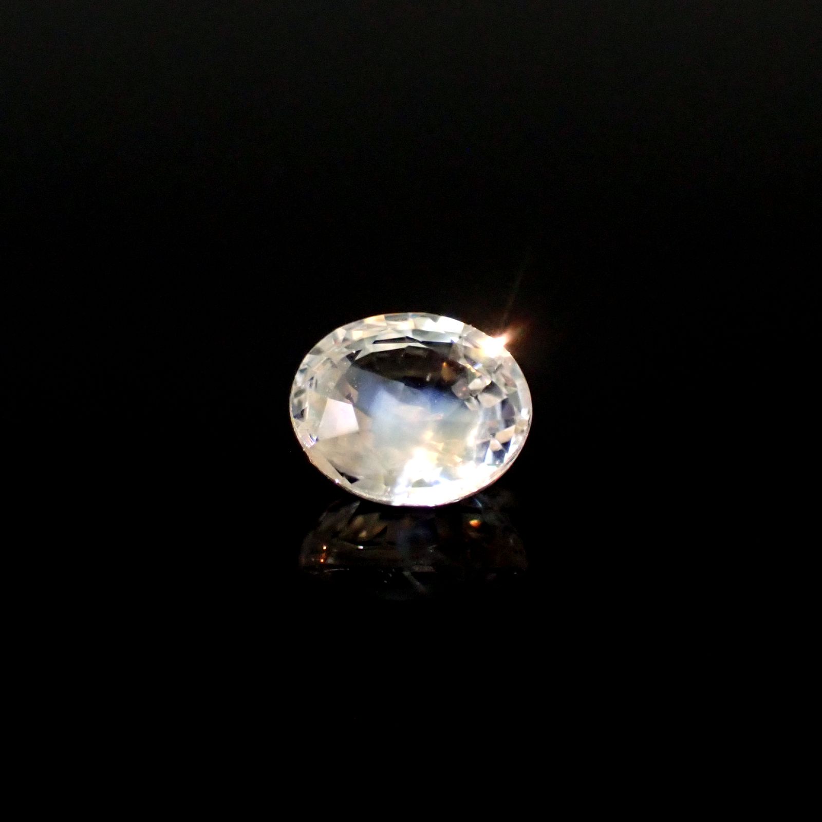 クリソベリルキャッツアイ スリランカ産 1.10ct [250329922]6.3x5.5mm前後