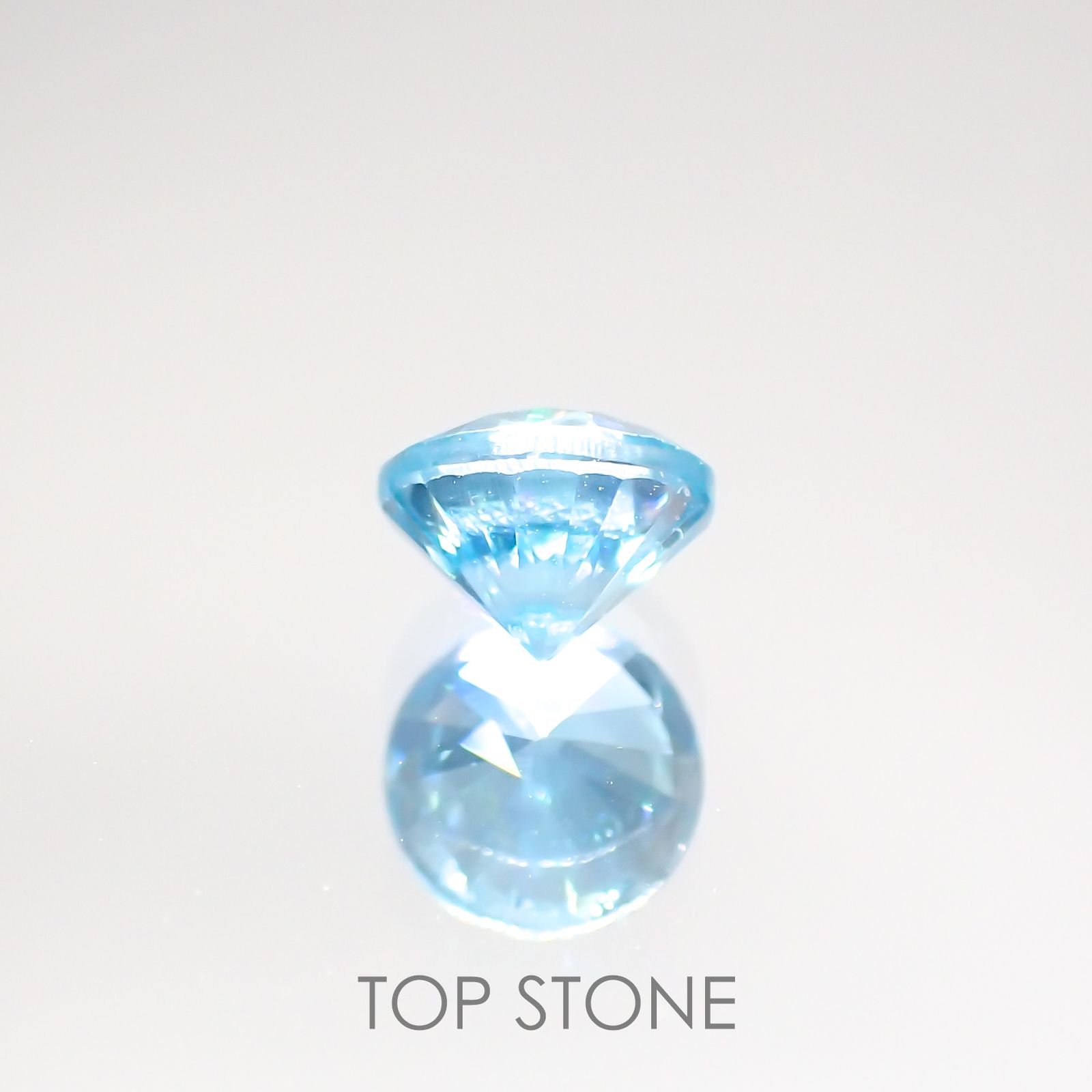 ブルージルコン(宝石名ジルコン) カンボジア産 1.28ct 識別済[211013441]5.9×5.9mm前後