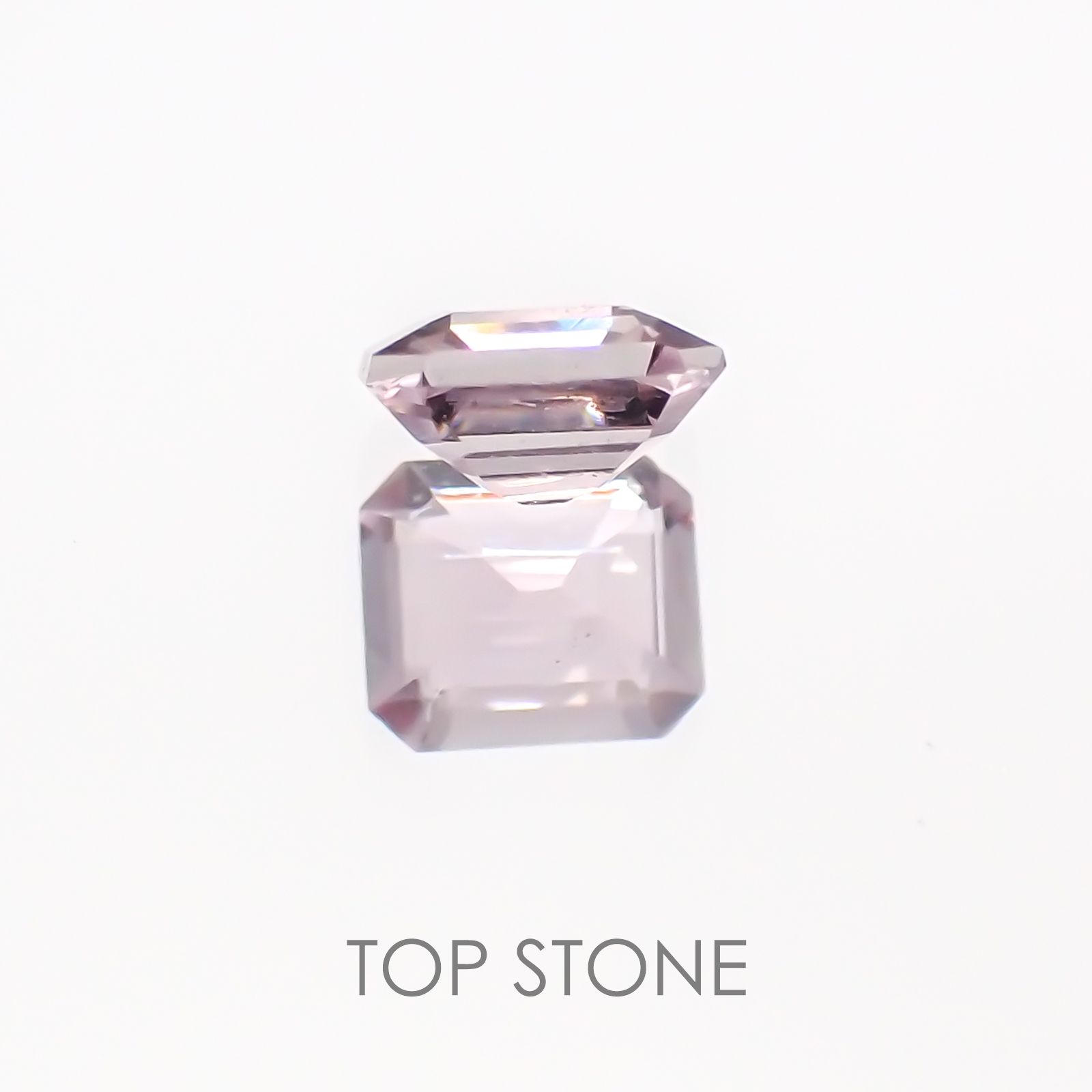 ピンクダイアスポア(宝石名ダイアスポア) アフガニスタン産 0.32ct 識別済[20117985]4.3×3.6mm前後