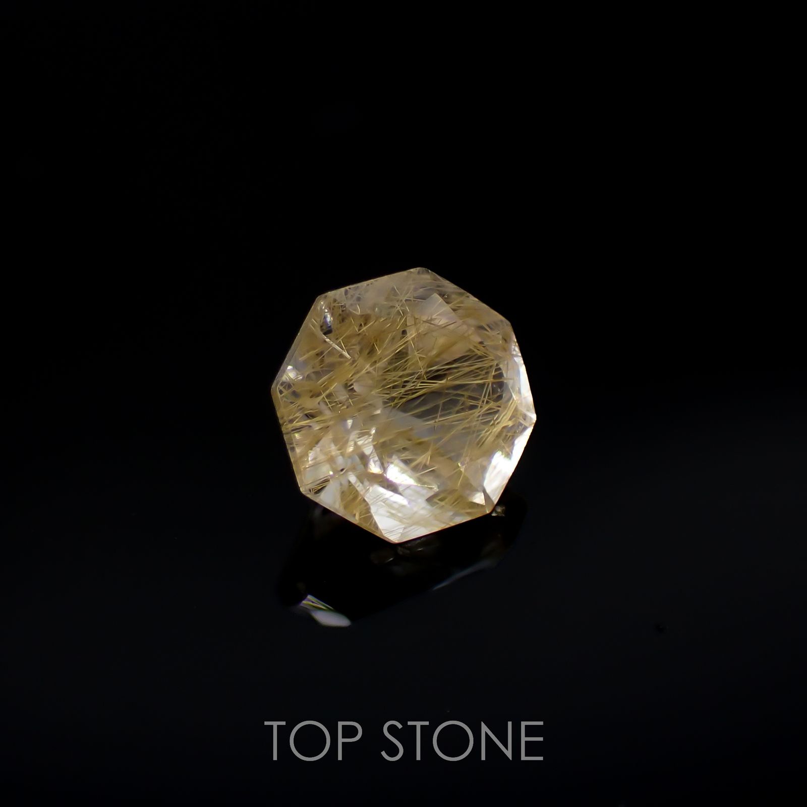 ◇オクタゴンカット◇ルチルクォーツSA(宝石名ルチルレイテッド・クォーツ)ブラジル産 0.53ct 識別済[220817468]5.1x5mm前後