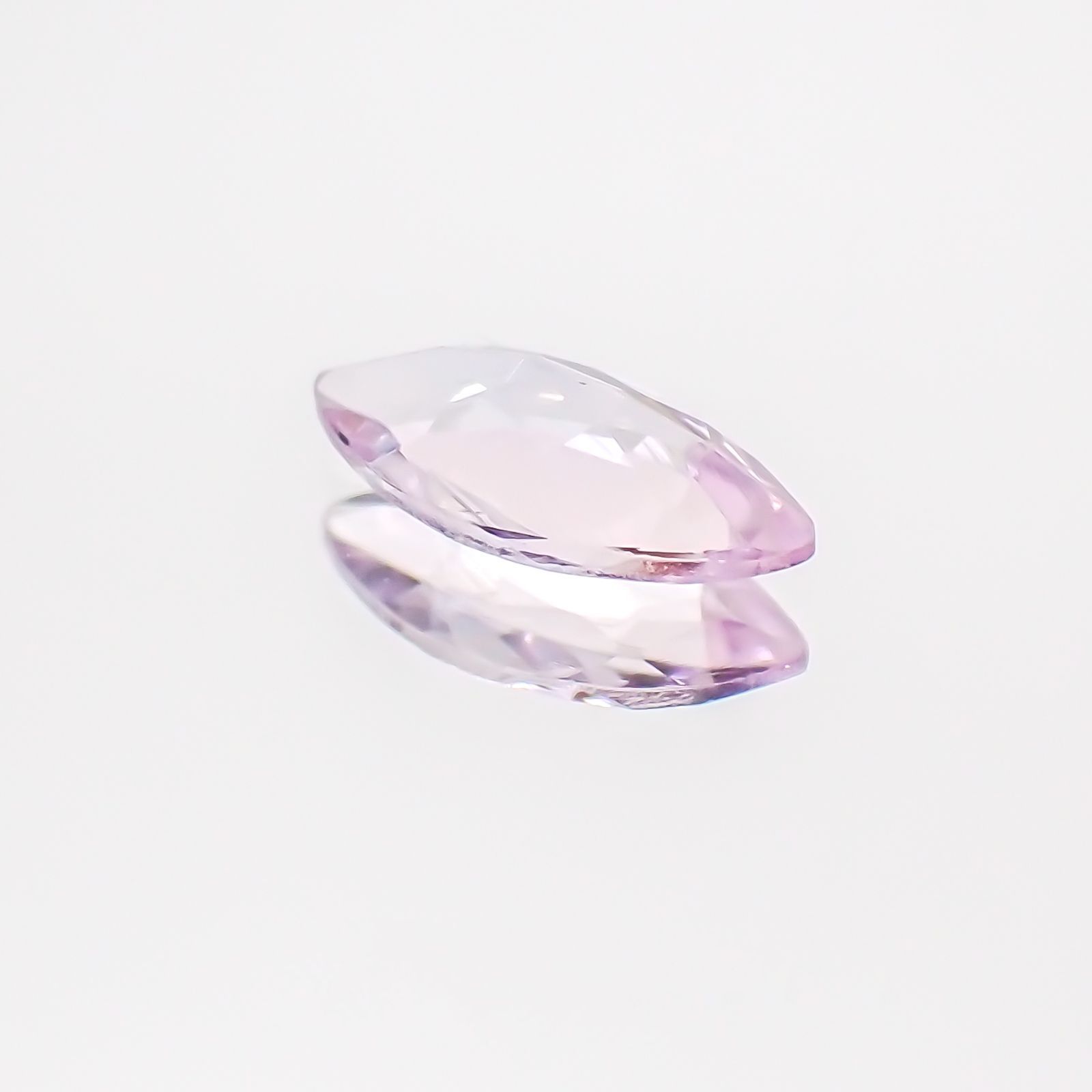 ピンクゾイサイト(宝石名ピンク・ゾイサイト)タンザニア産 0.32ct 識別済[231124169]7x3.4mm前後