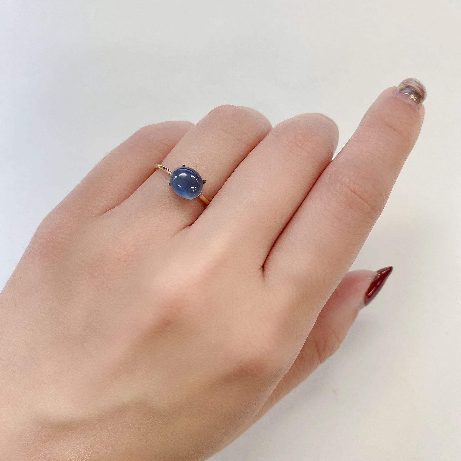 アパタイトキャッツアイ(宝石名ブルー・アパタイト・キャッツアイ)マダガスカル産 2.692ct ソ付(彩珠)[230823102]7.9x6.8mm前後
