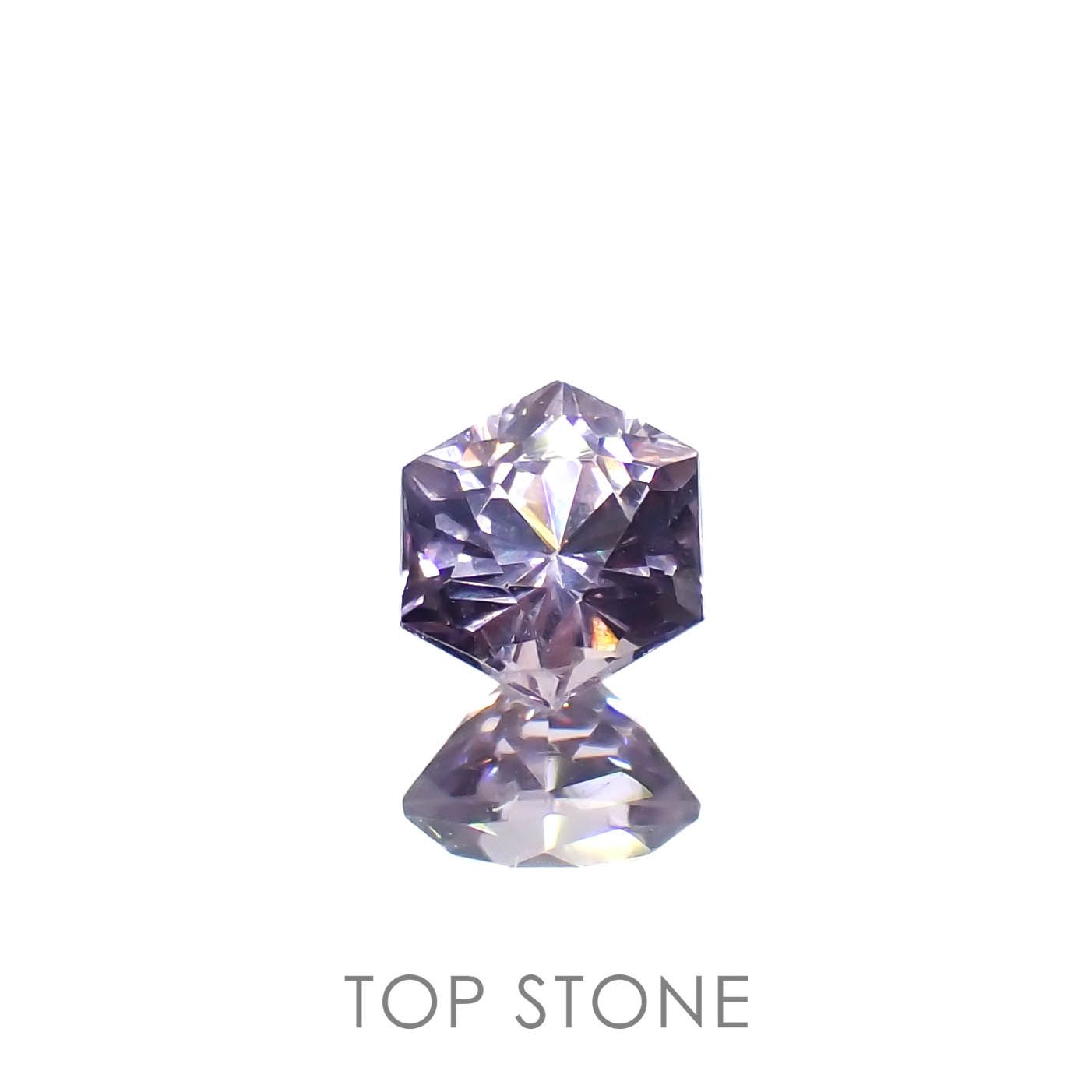 ◇ヘキサゴンカット◇パープルスピネル(宝石名スピネル)ビルマ/マダガスカル産 0.43ct 識別済[230220645]4.2x4.1mm前後
