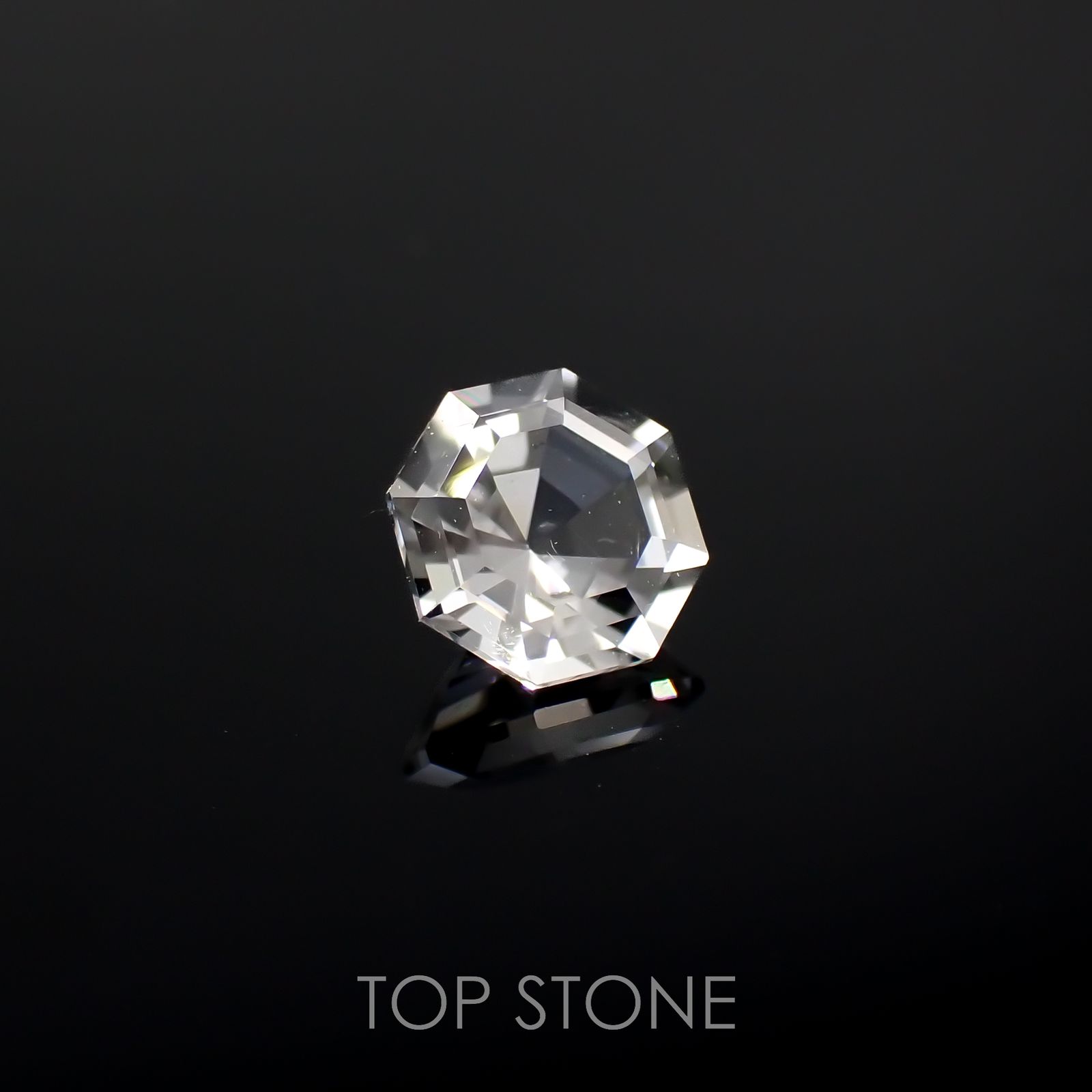 ◇オクタゴンカット◇レムリアンシードクリスタル(保証シール付き) ブラジル産 0.45ct[221018276]5x4.9mm前後