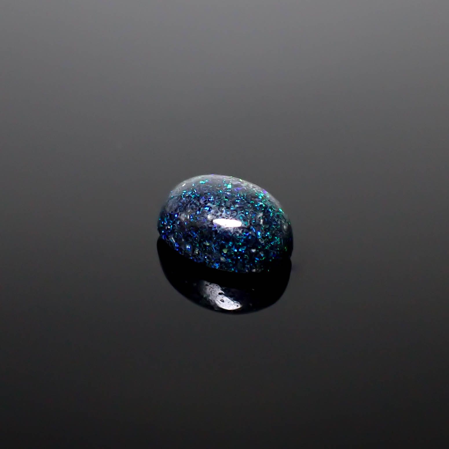 ブラックマトリックスオパール(宝石名オパール/加熱処理)オーストラリア産 1.81ct 識別済[250330130]9.3x6.9mm前後