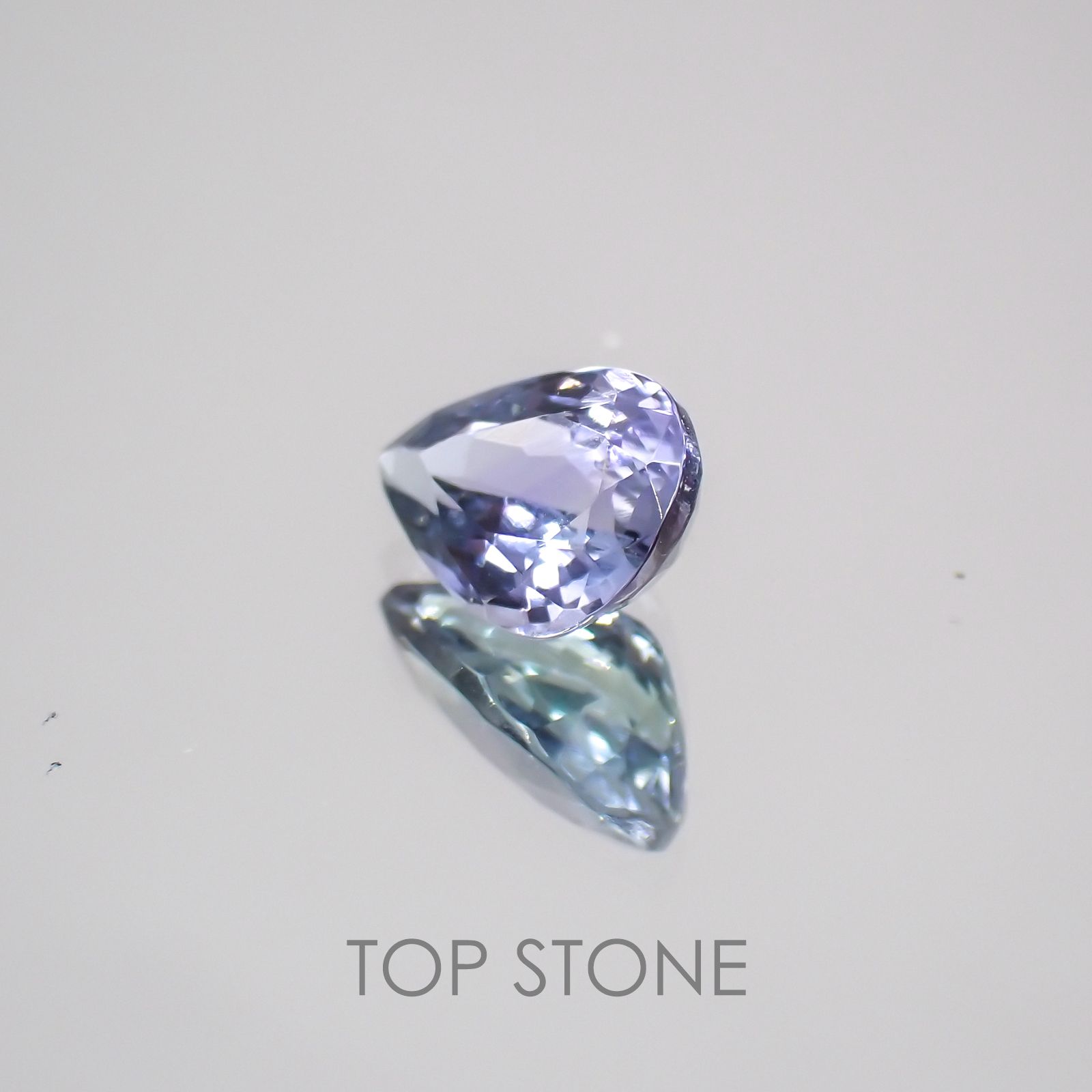 バイカラータンザナイト タンザニア産 ルース 0.74ct[210310098]7×5mm前後