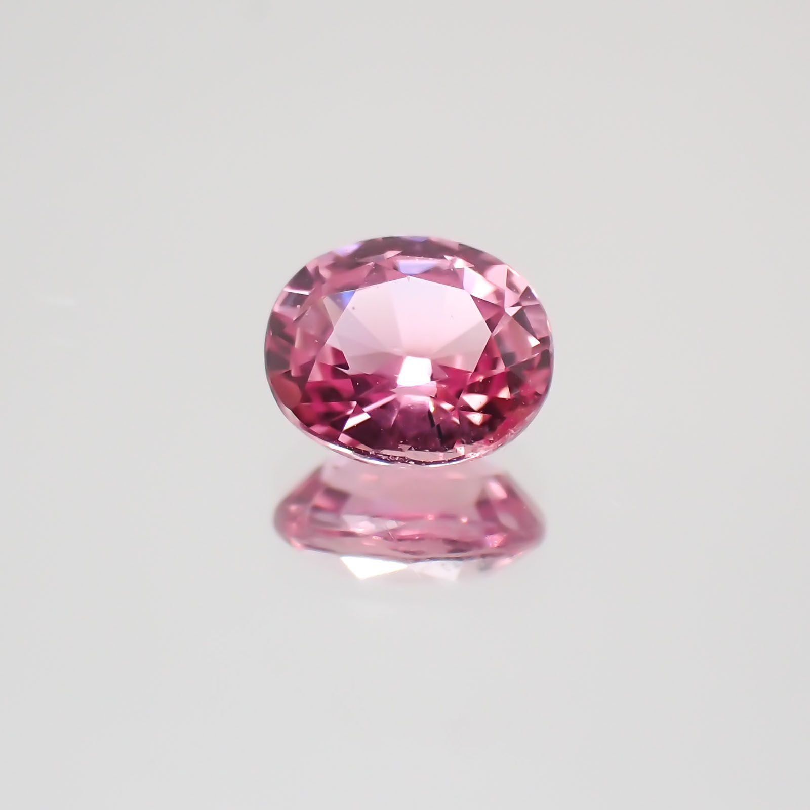パパラチャサファイア  鑑別書付き スリランカ産 ルース 0.649ct[21029432]5.4×4.5mm前後