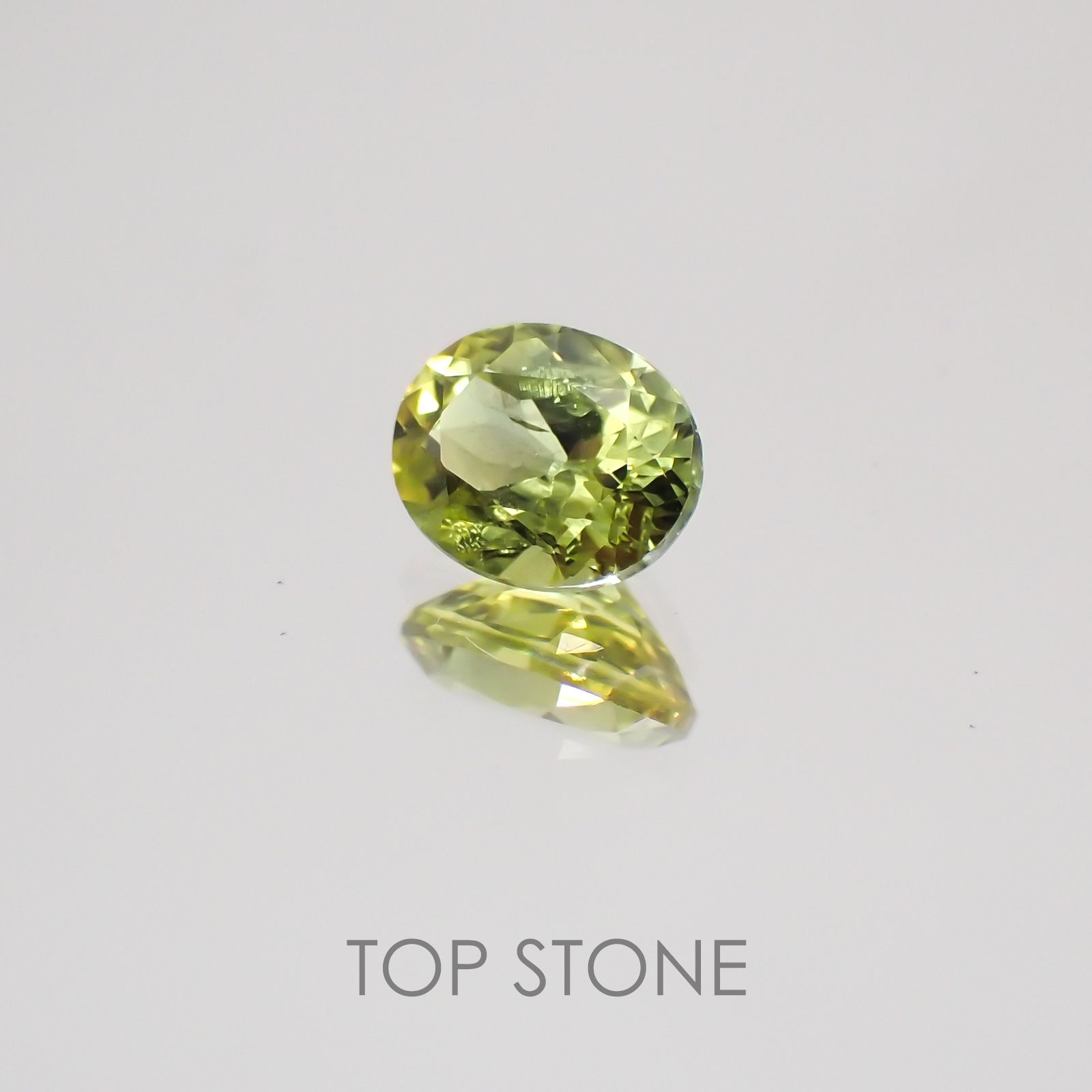 ゴールドシーンサファイア(宝石名シーン・サファイア) ケニア産 0.48ct 識別済[20129297]5.2×4mm前後