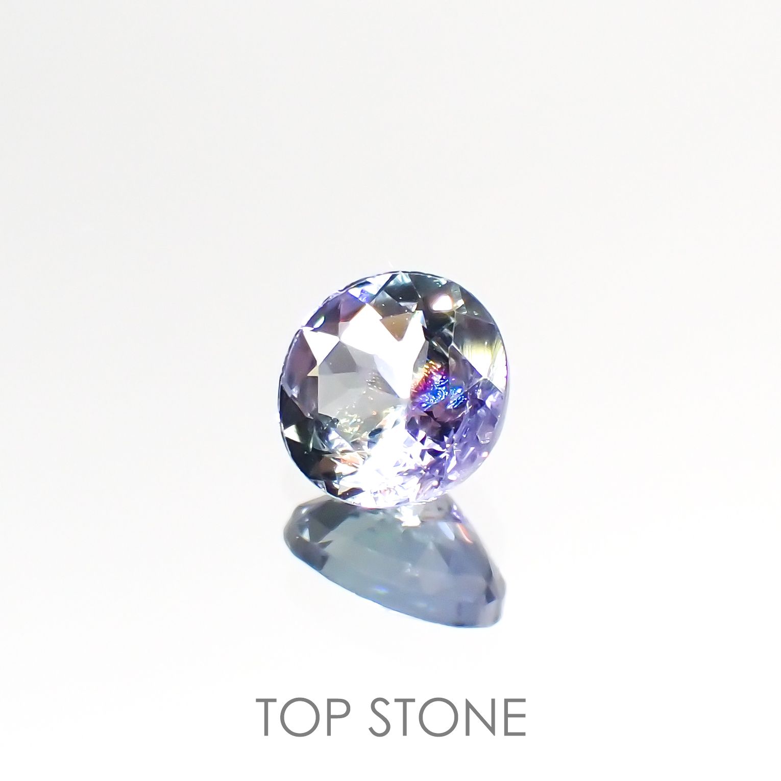 バイカラータンザナイト(ゾイサイト) タンザニア産 ルース 0.72ct[210912657]5.9×5.8mm前後