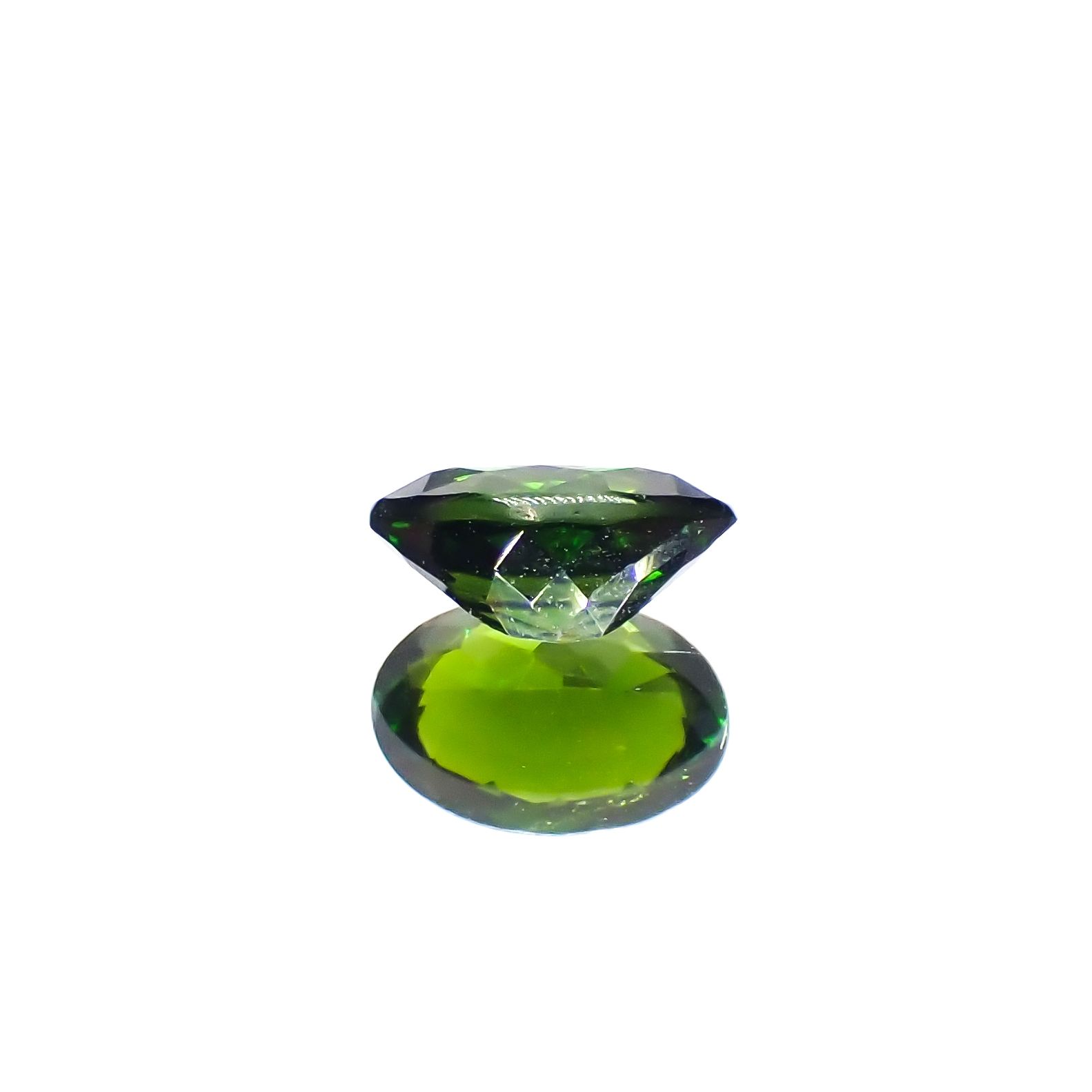 クロムダイオプサイド(宝石名クロム・ダイオプサイド)ロシア産 0.88ct 識別済[231023898]7.5x5.1mm前後