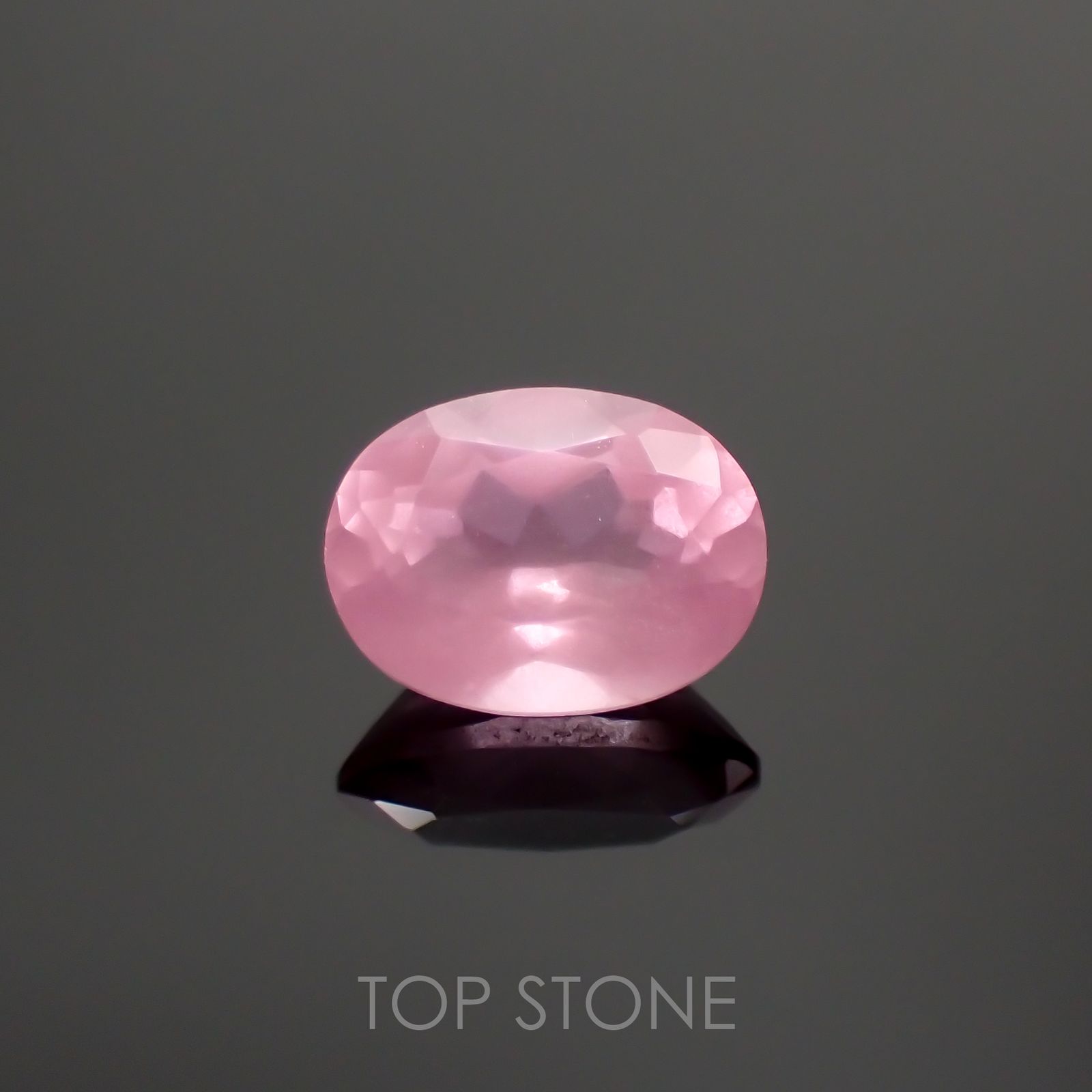 シルキーピンクスピネル(宝石名ピンク・スピネル) タンザニア産 0.64ct 識別済[210812905]6×4.4mm前後