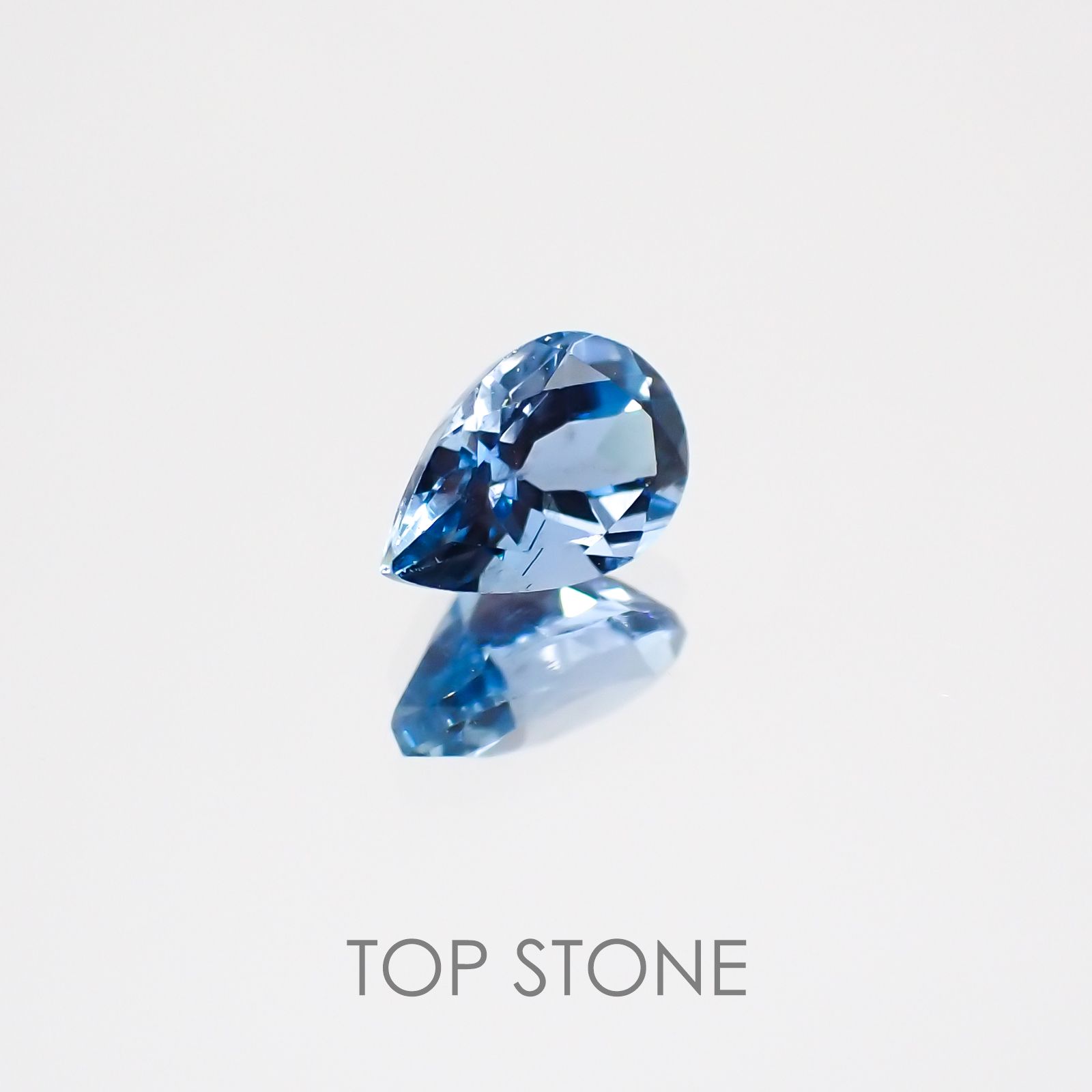 サンタマリア アクアマリン ブラジル産 ルース 0.39ct[21019119]5.9×3.9mm前後